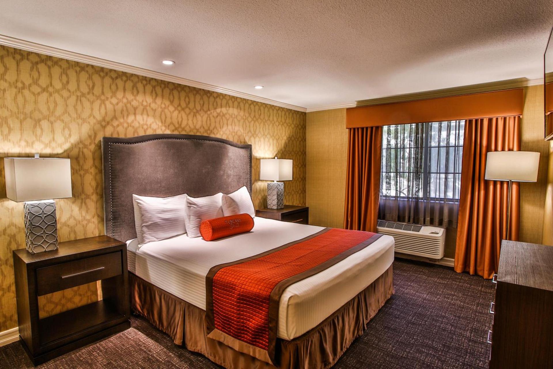 Tuscany Suites & Casino photo 12
