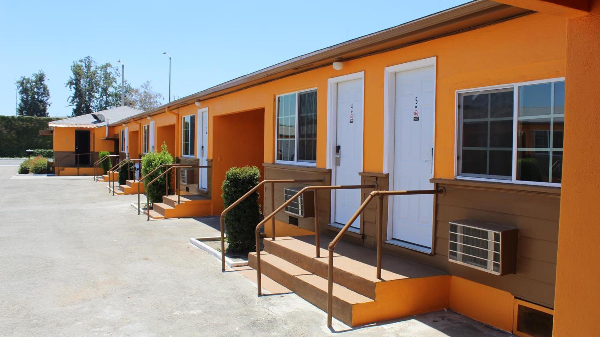 Aristocrat Motel photo 4