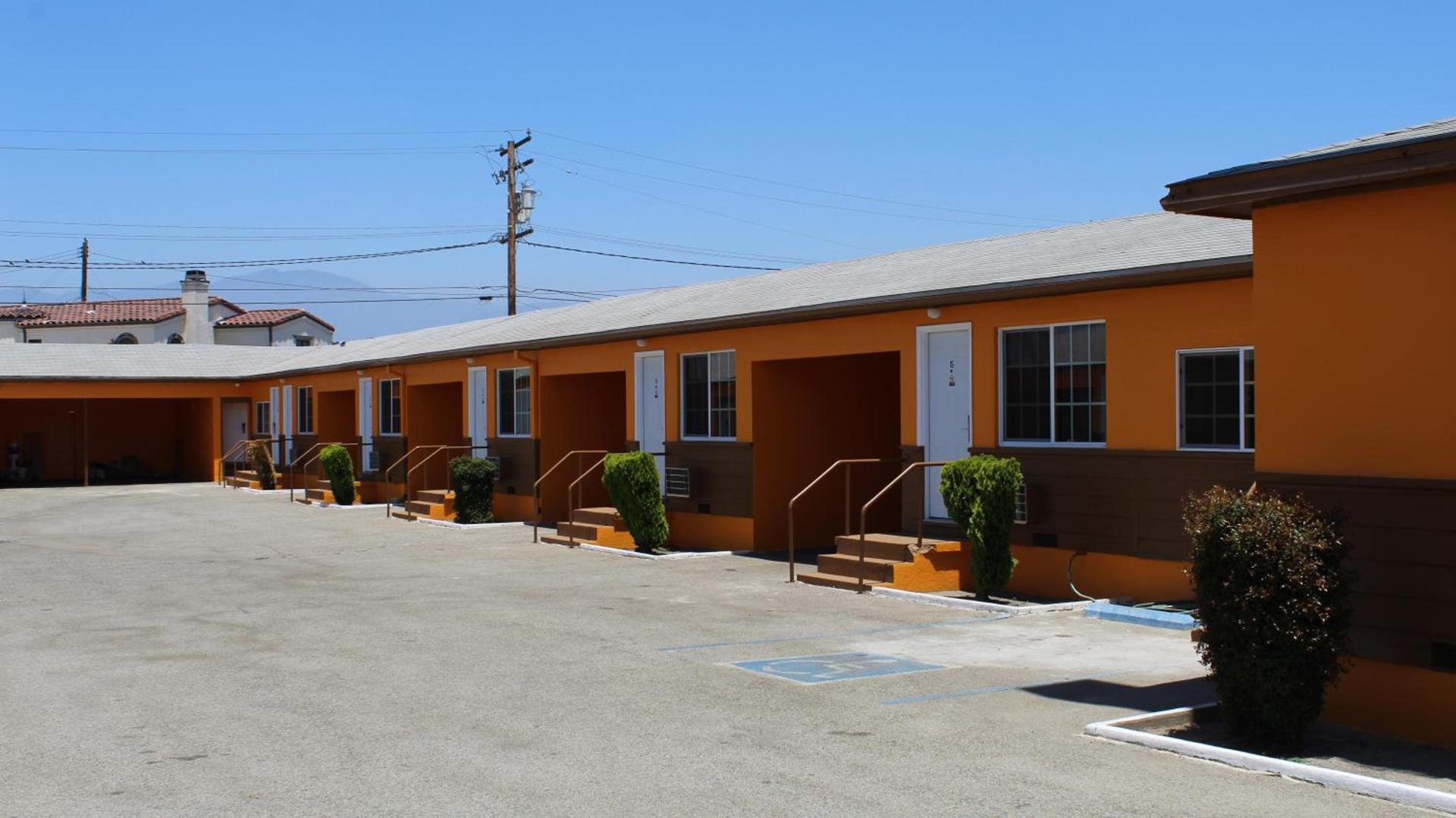 Aristocrat Motel photo 8
