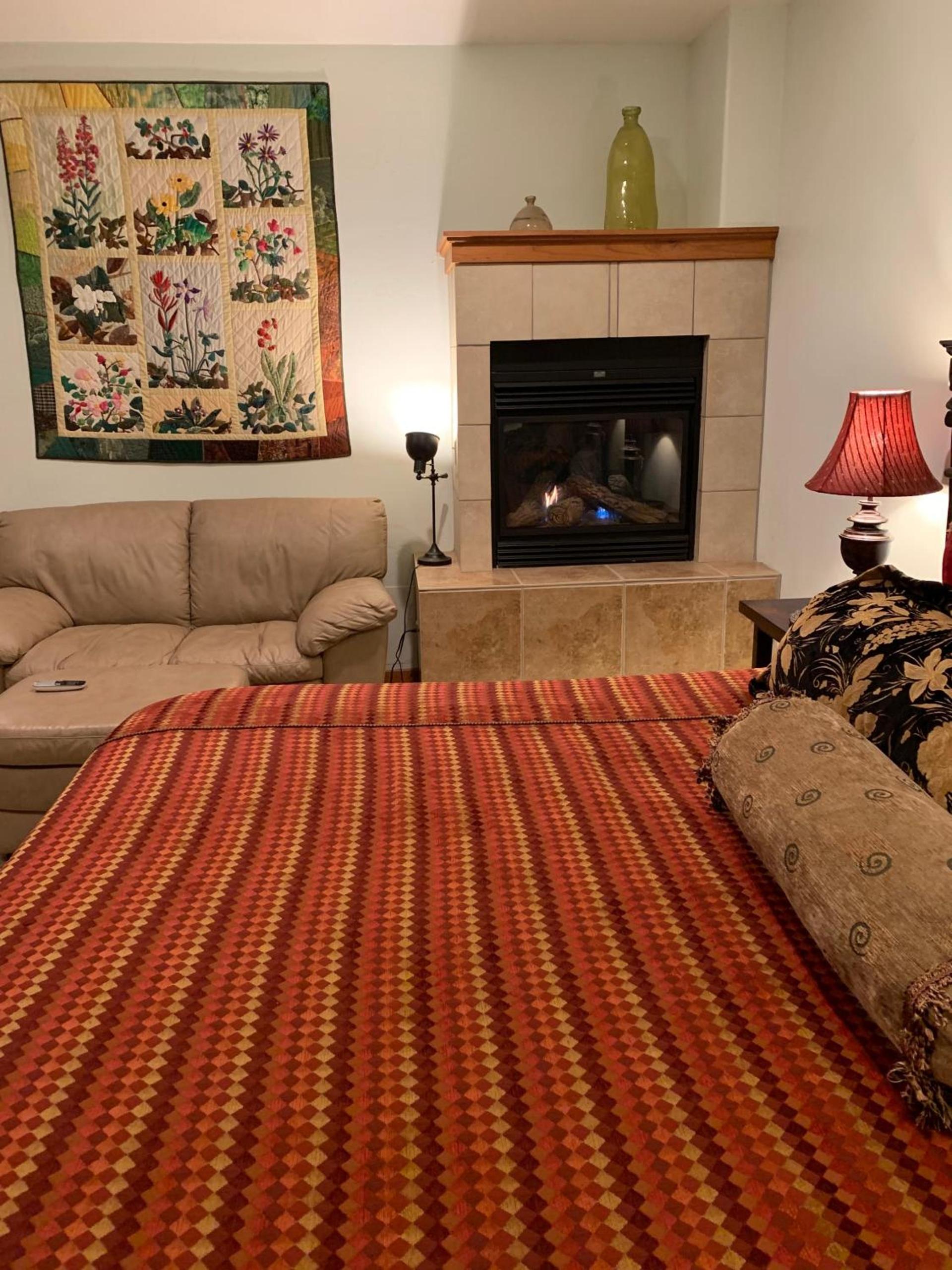 Slot Canyons Inn Bed & Breakfast photo 54