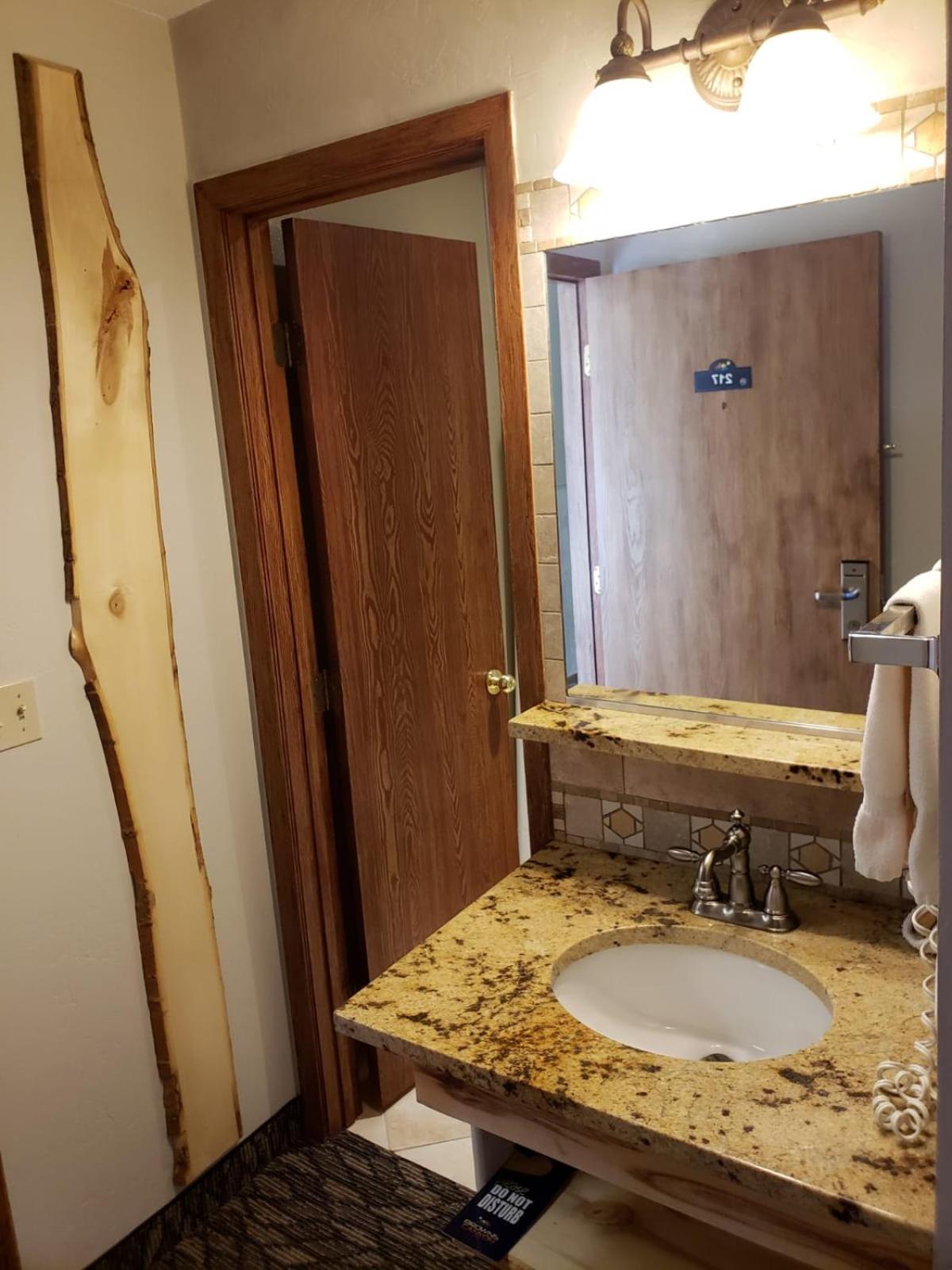 Browns Canyon Inn photo 23