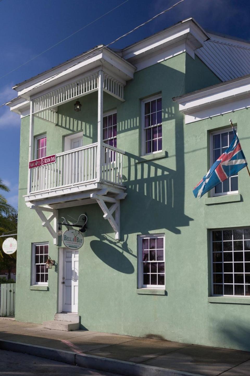 Bella Bay Inn photo 14