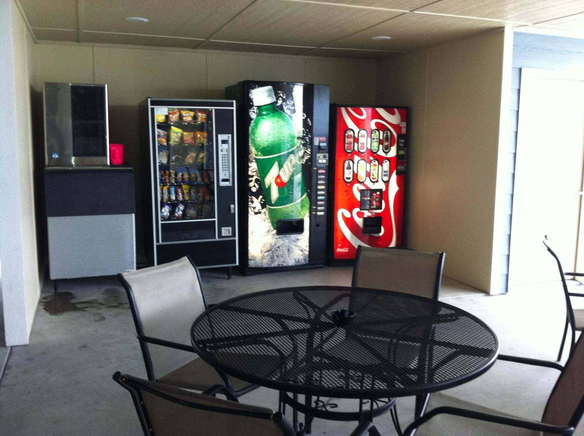 Kenedy Inn and Suites photo 7