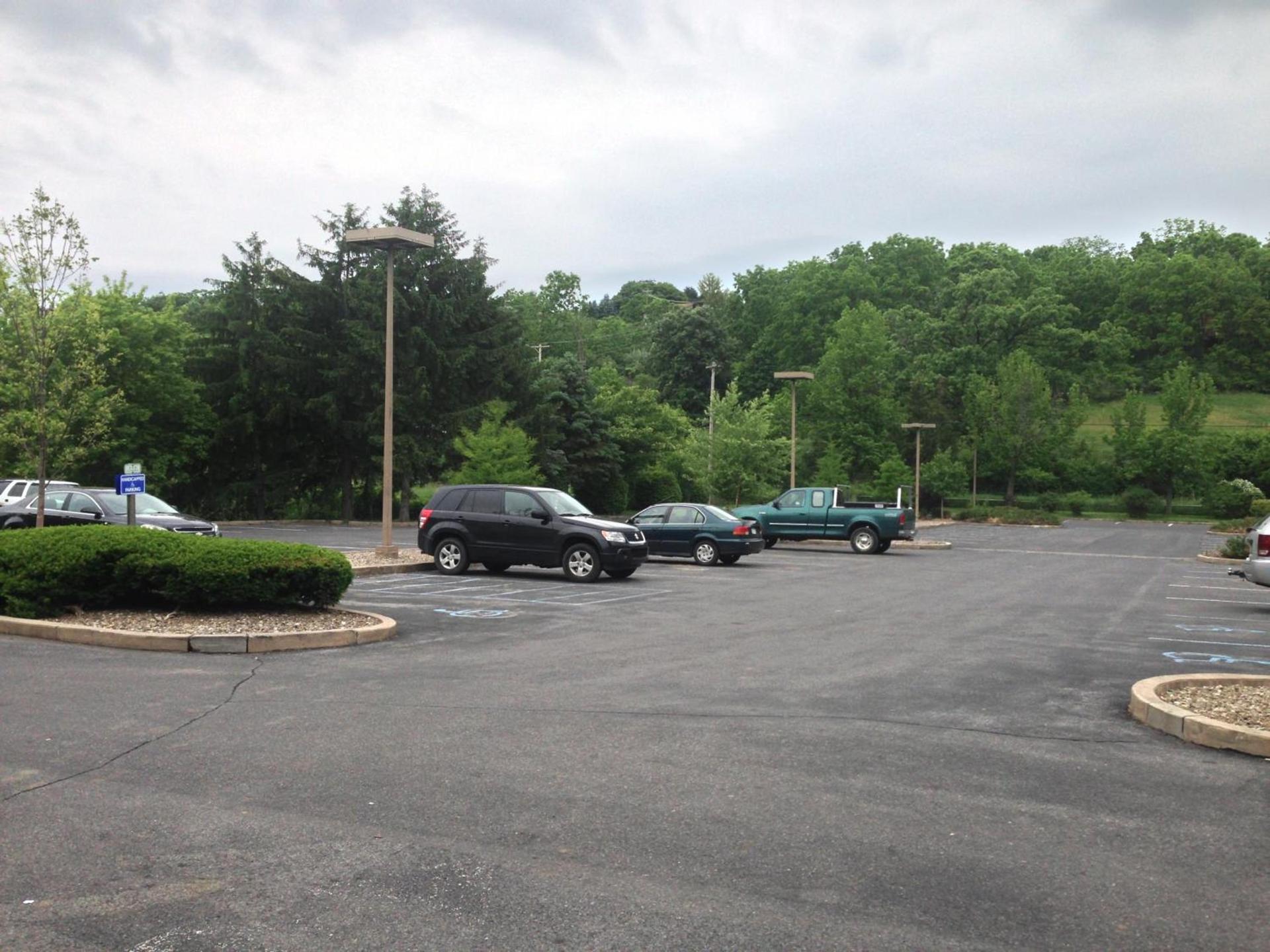 Super 8 by Wyndham State College photo 33