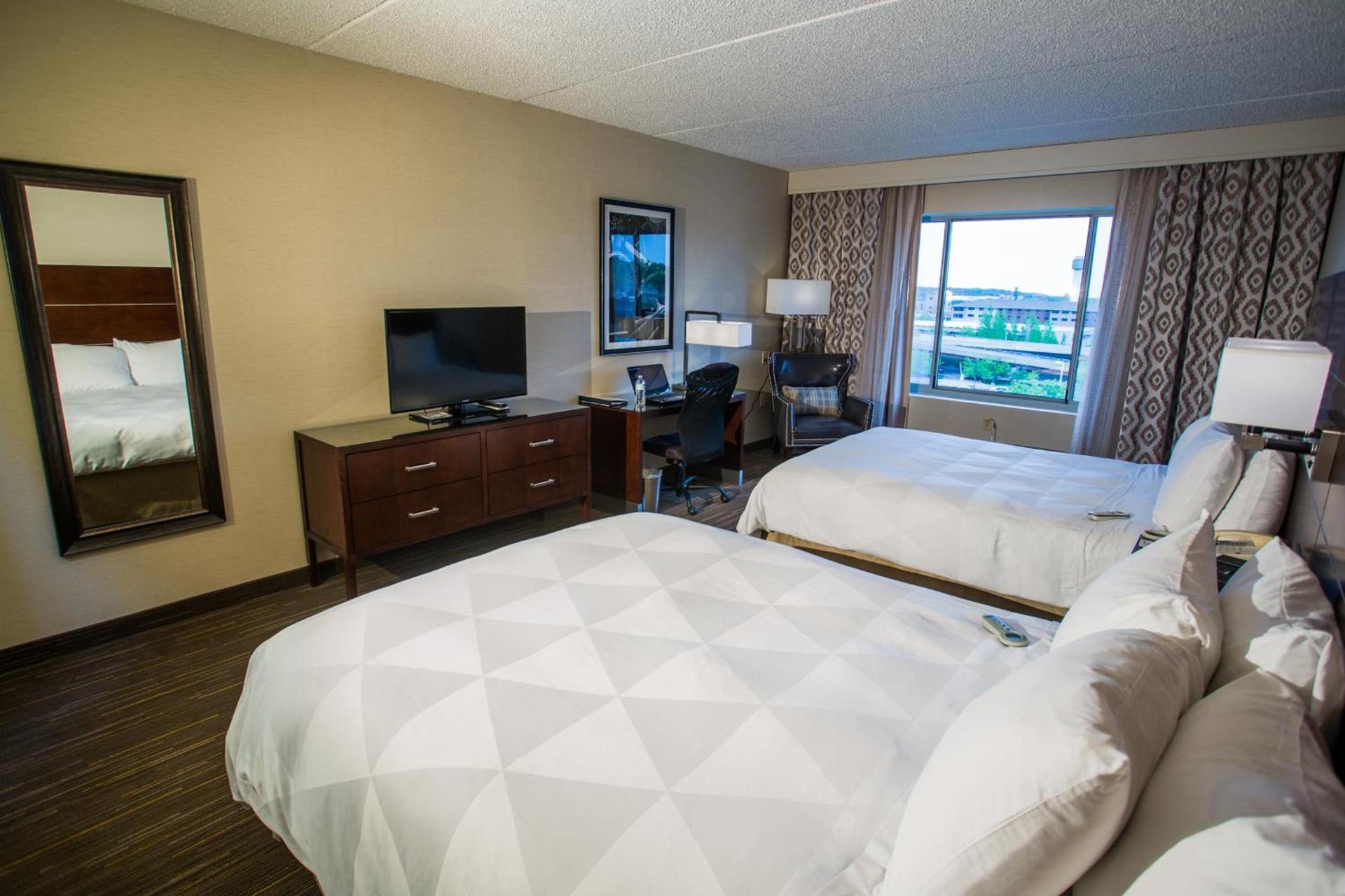 Wyndham Moline on John Deere Commons photo 41