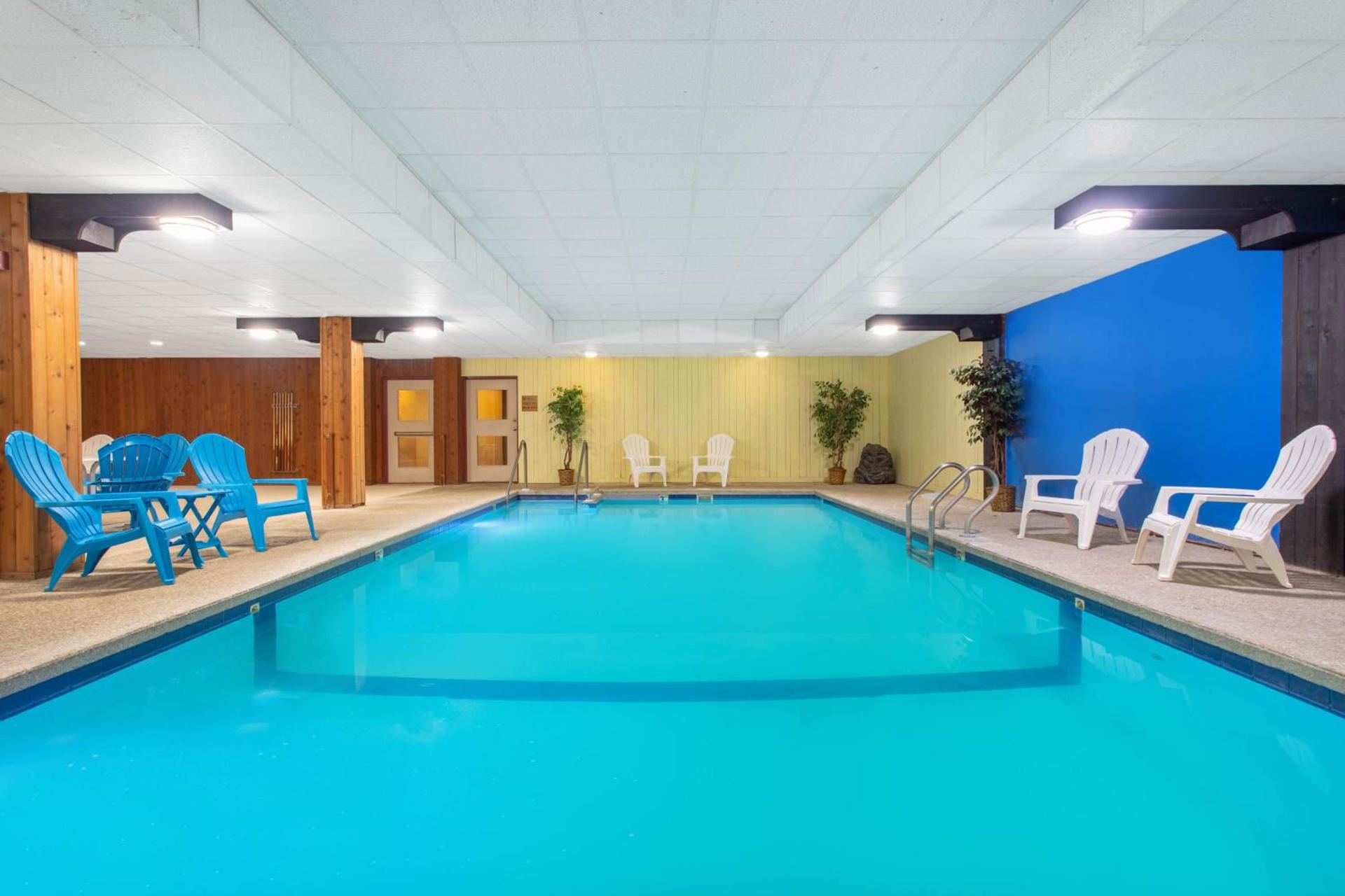 Clarion Pointe Rhinelander Downtown photo 8