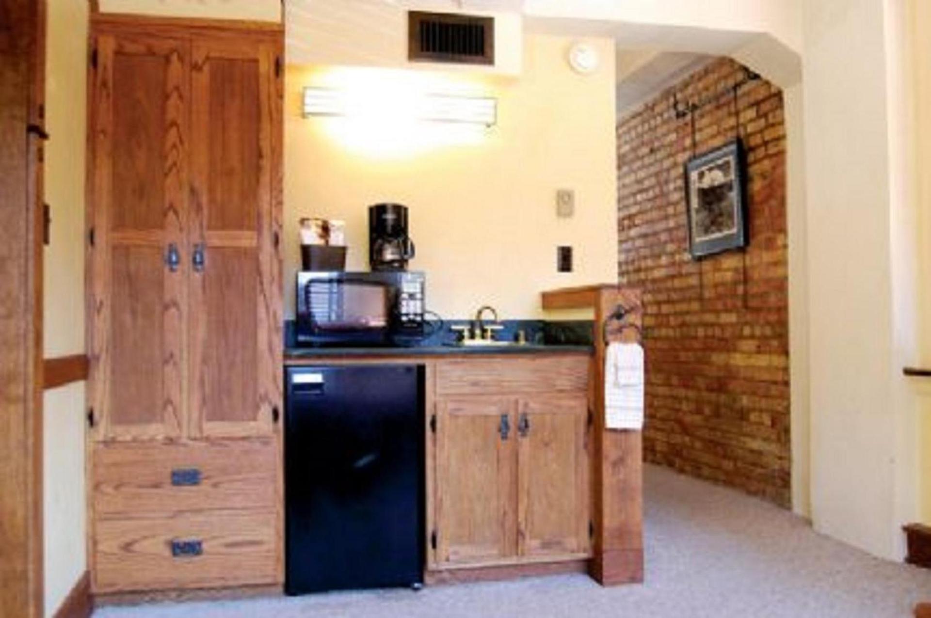 The Branch House & Suites By Gold Dust photo 8