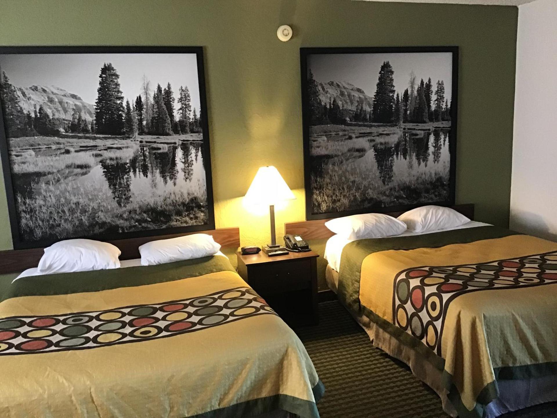 Super 8 by Wyndham Wendover photo 46