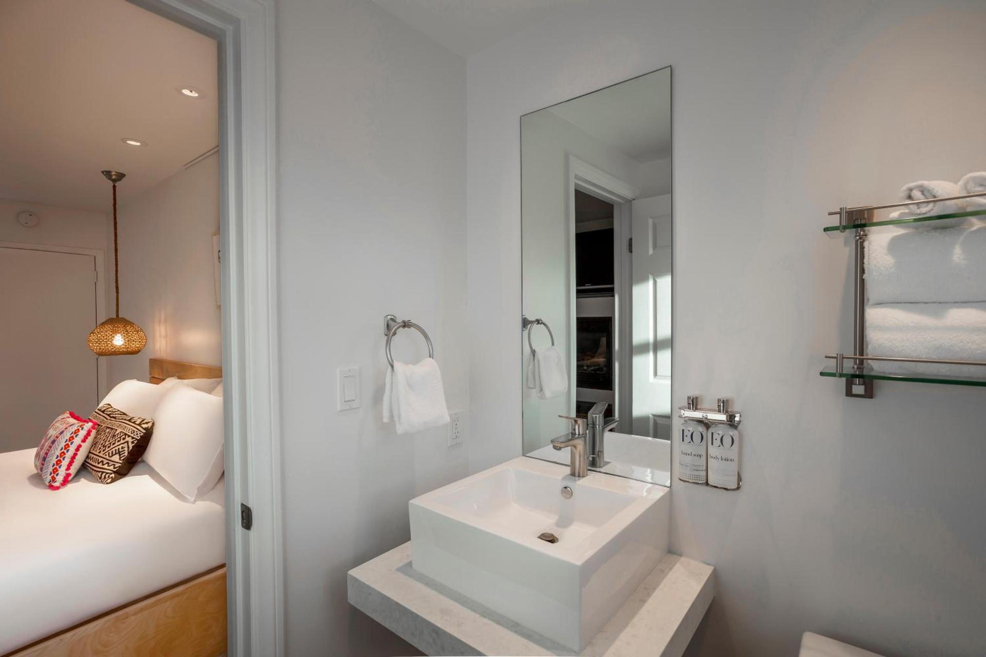 Blue Sands Inn, A Kirkwood Collection Hotel photo 10