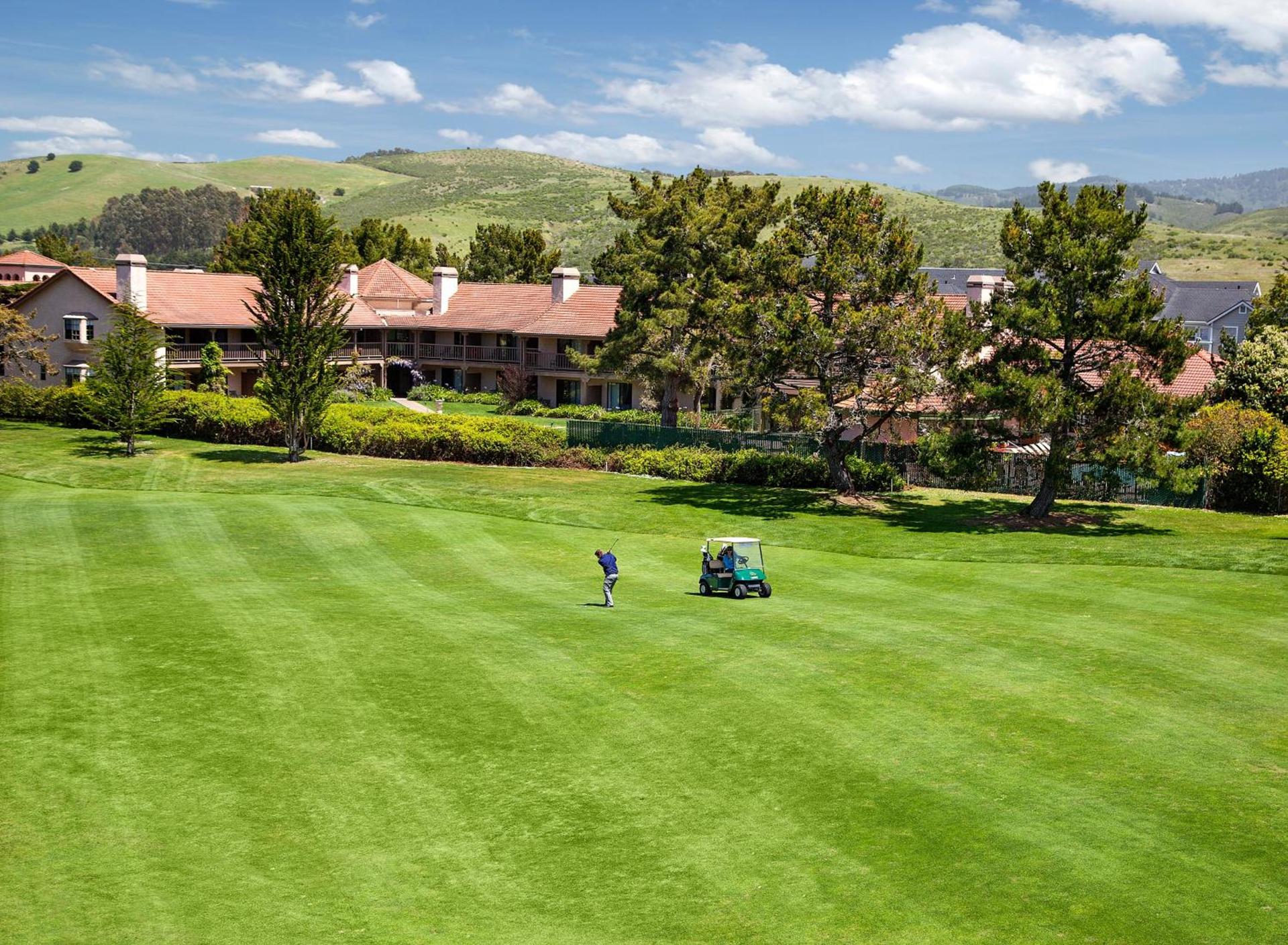 Half Moon Bay Lodge photo 3