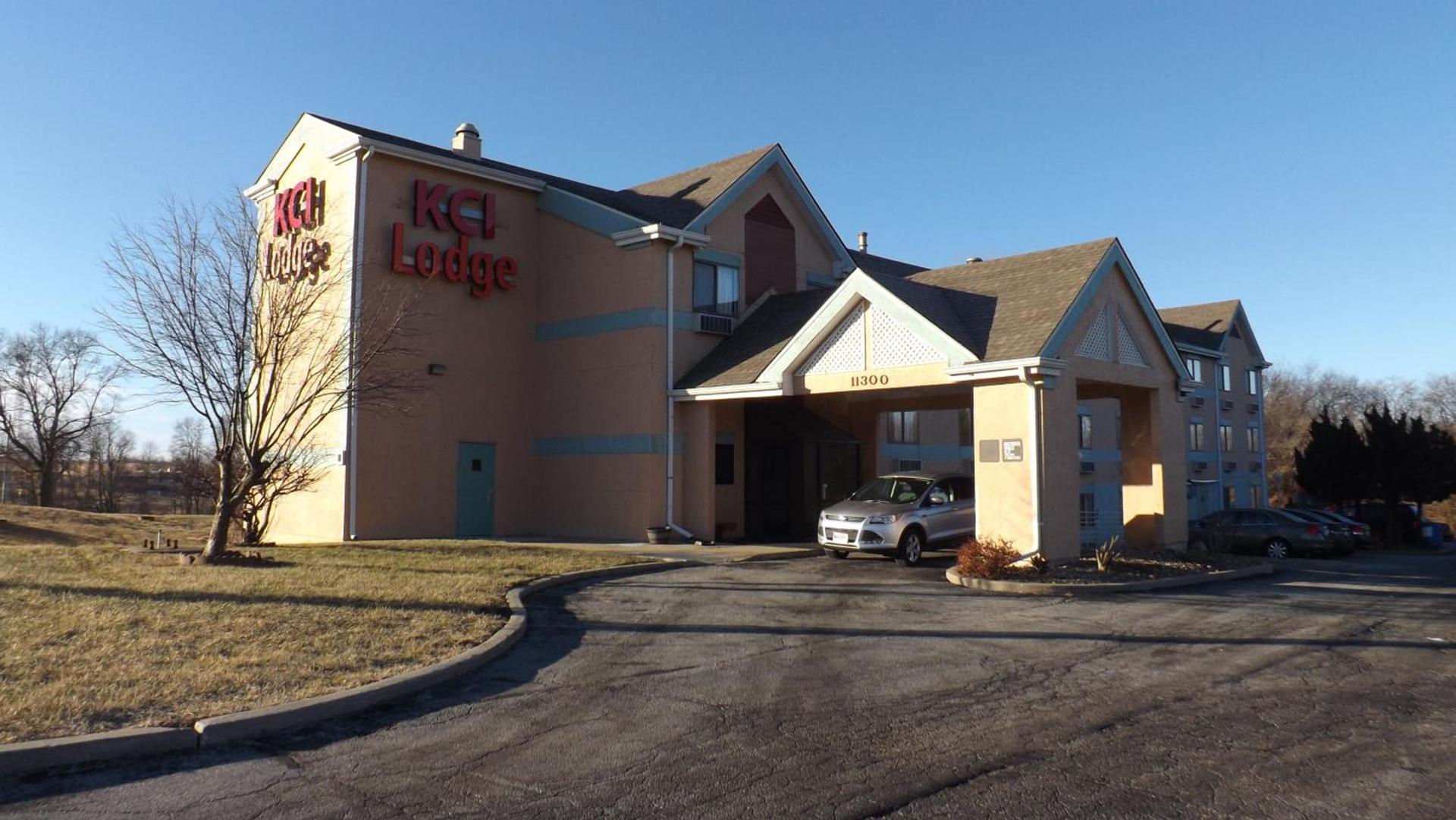 KCI Lodge photo 15