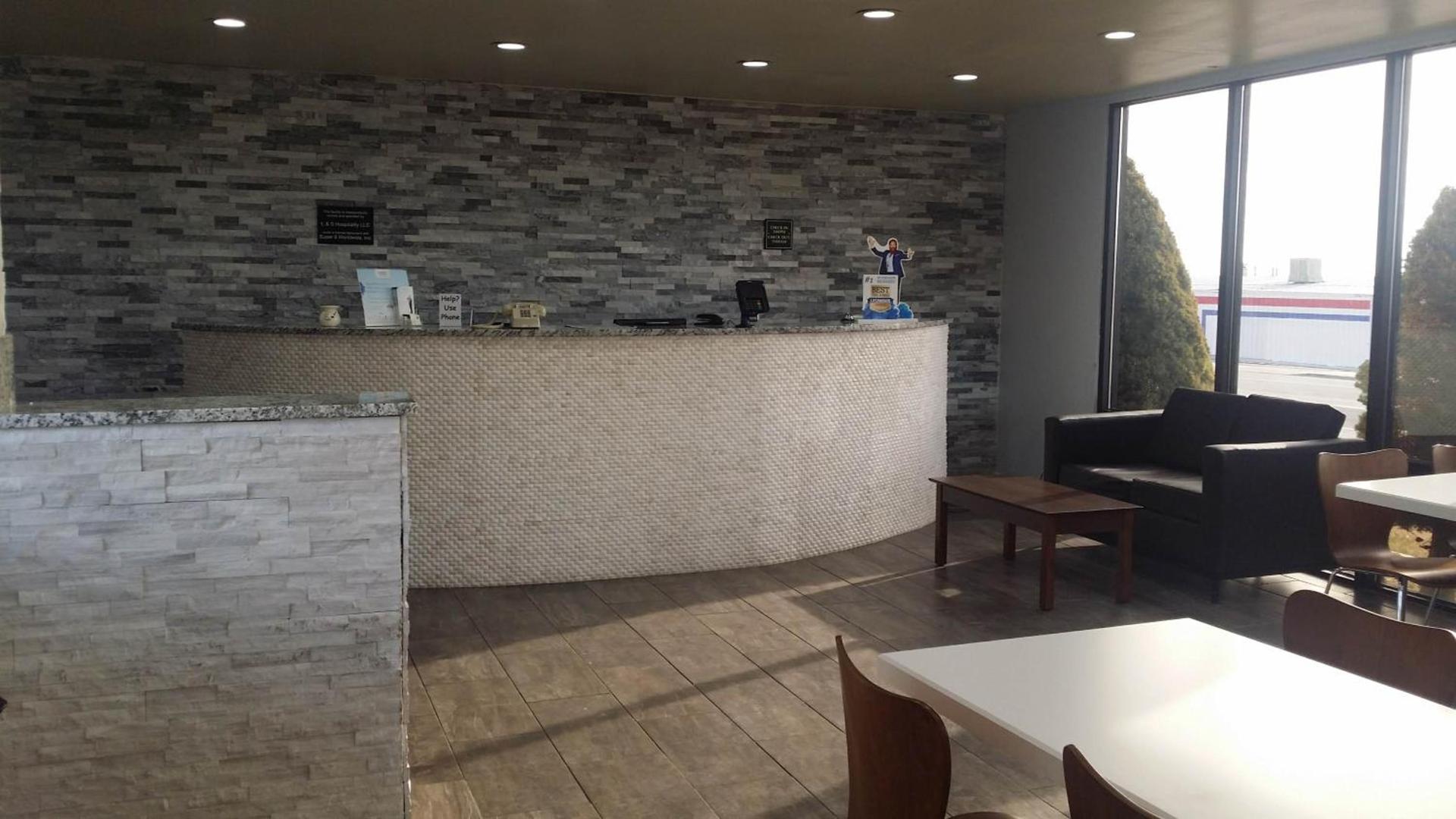 Super 8 by Wyndham Wendover photo 38