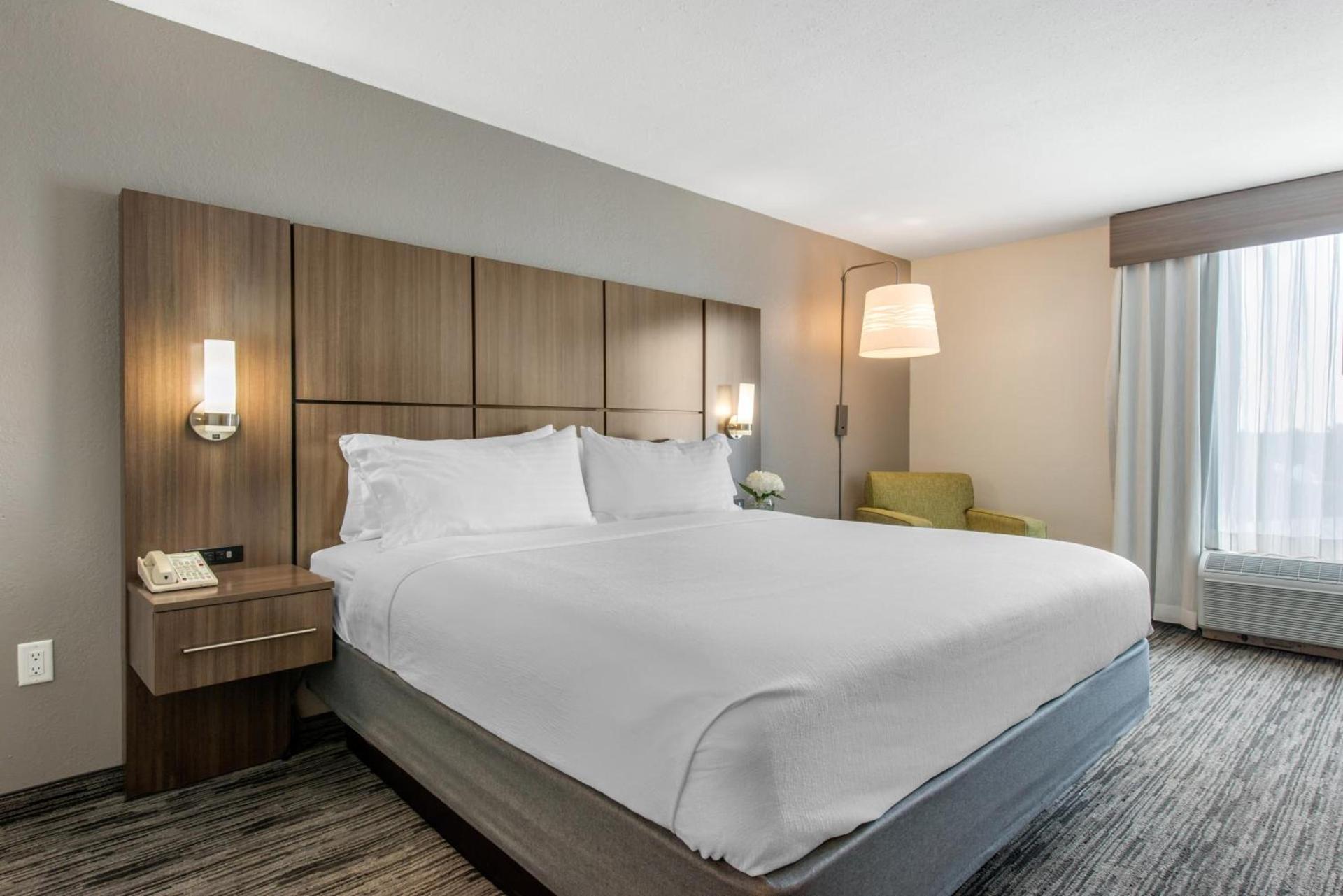 Holiday Inn Melbourne-Viera Conference Ctr by IHG photo 3