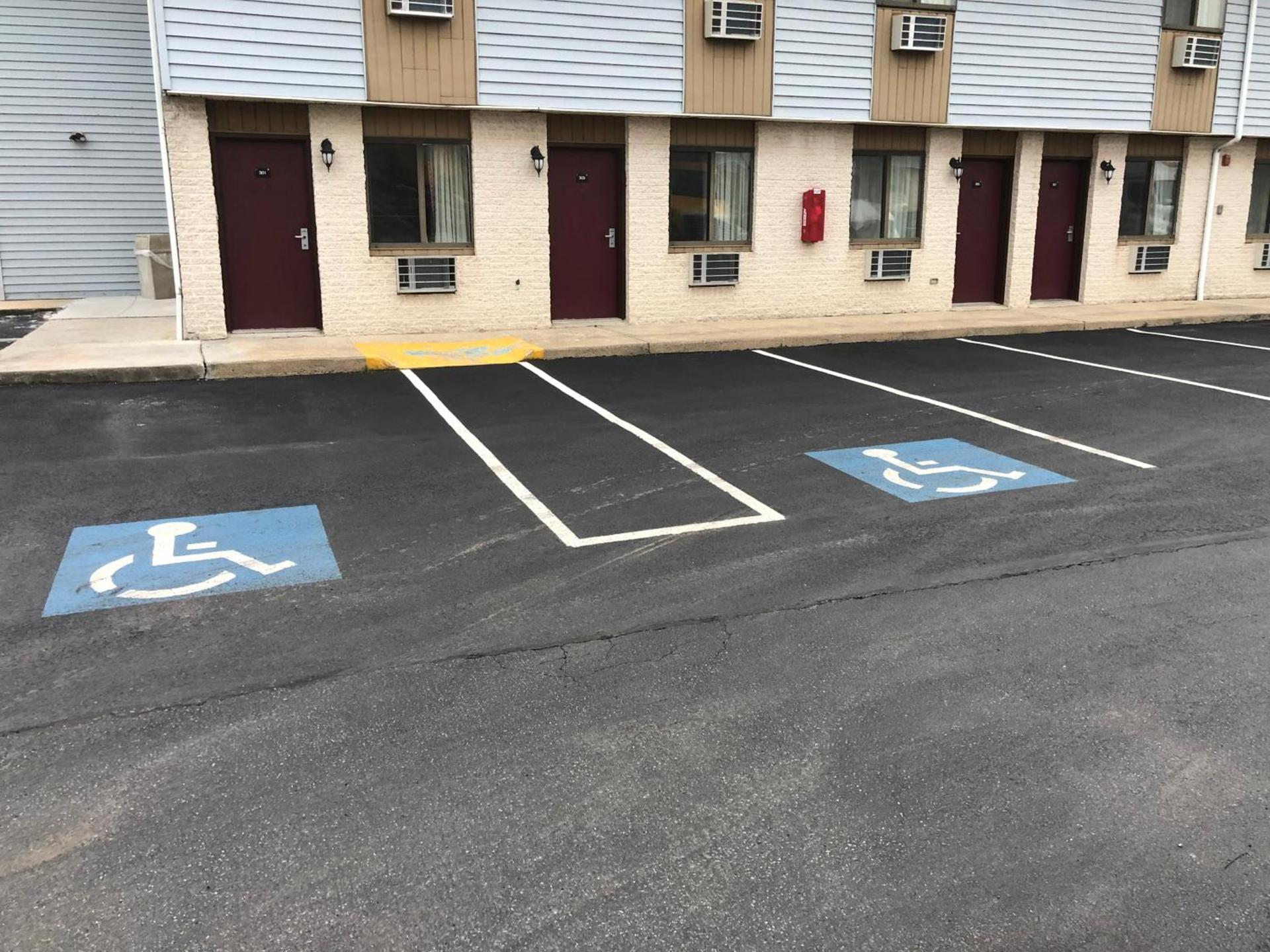 Value Inn Harrisburg-York photo 3