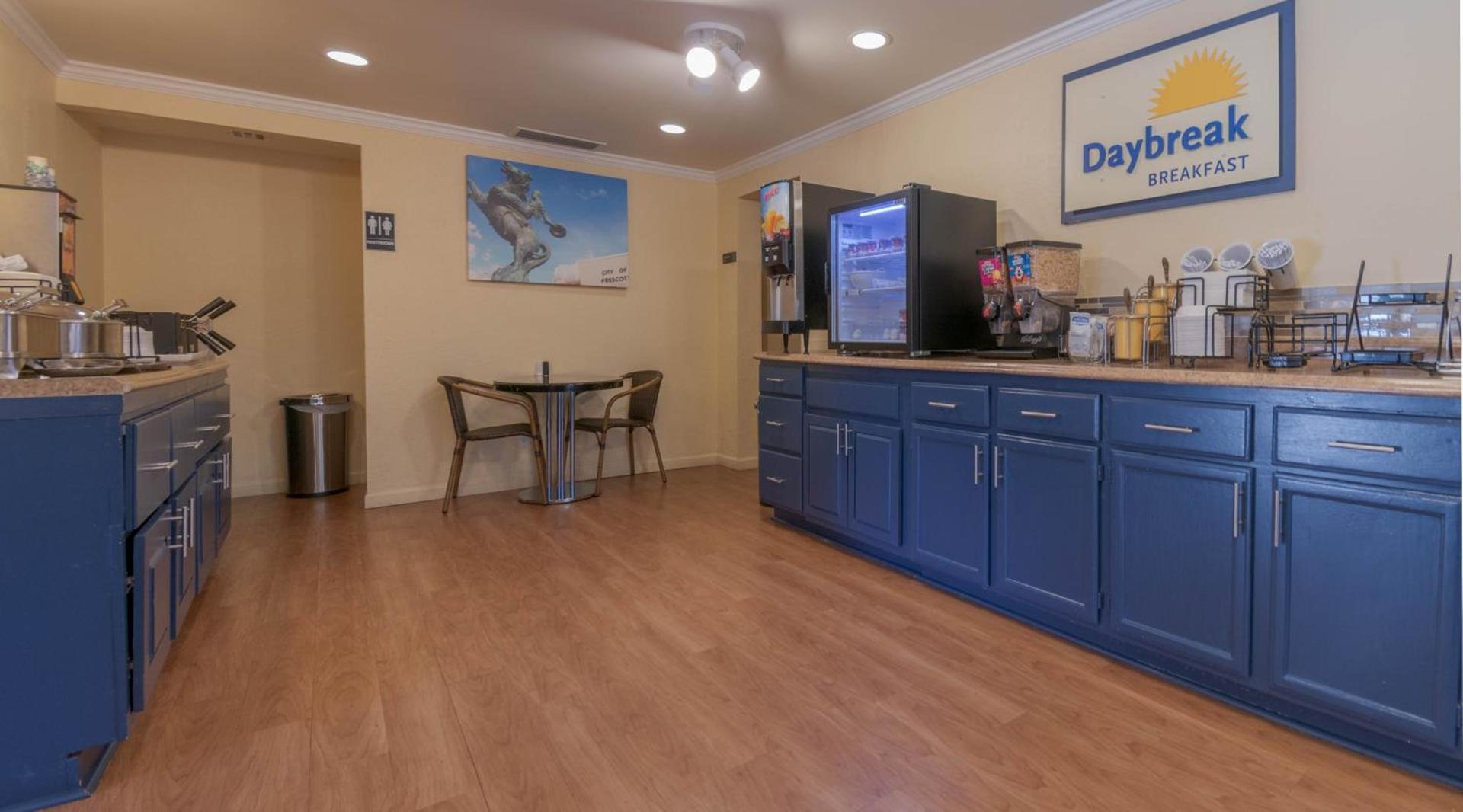 Days Inn by Wyndham Prescott photo 16