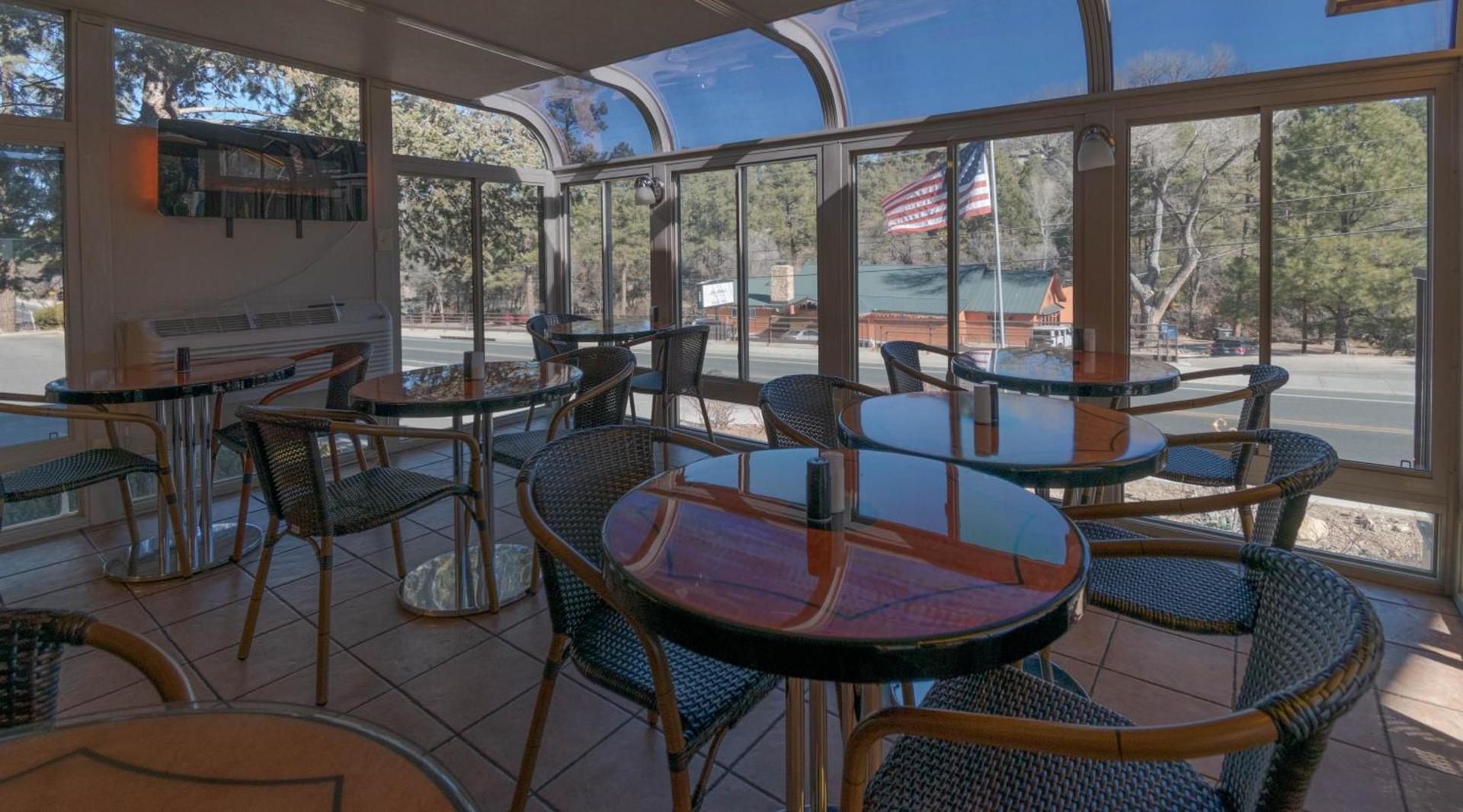 Days Inn by Wyndham Prescott photo 17