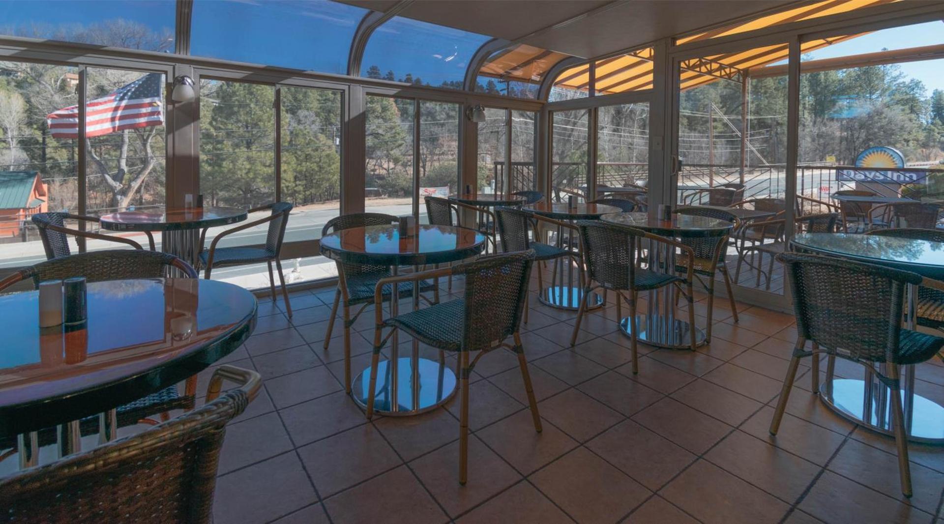 Days Inn by Wyndham Prescott photo 18