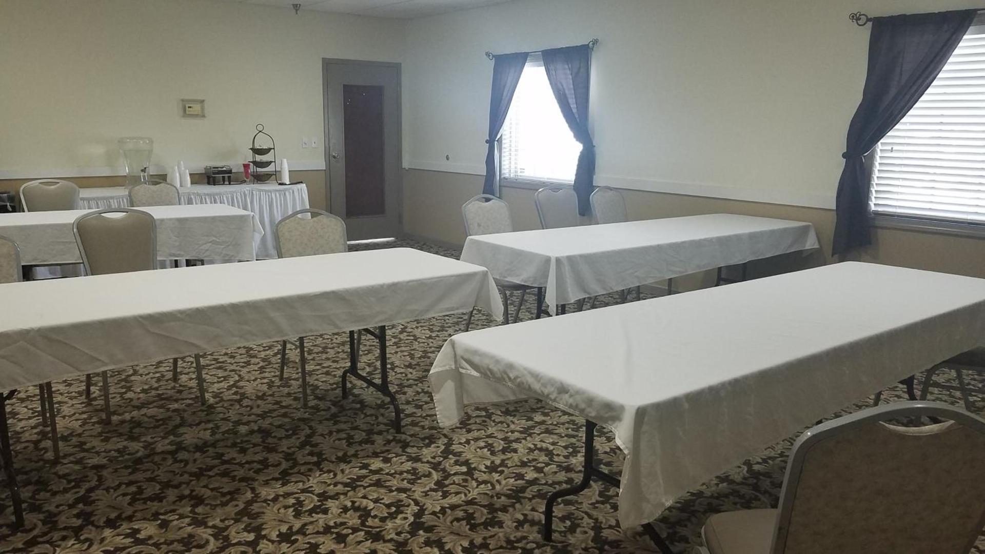 Comfort Inn & Suites Morton - Peoria photo 38
