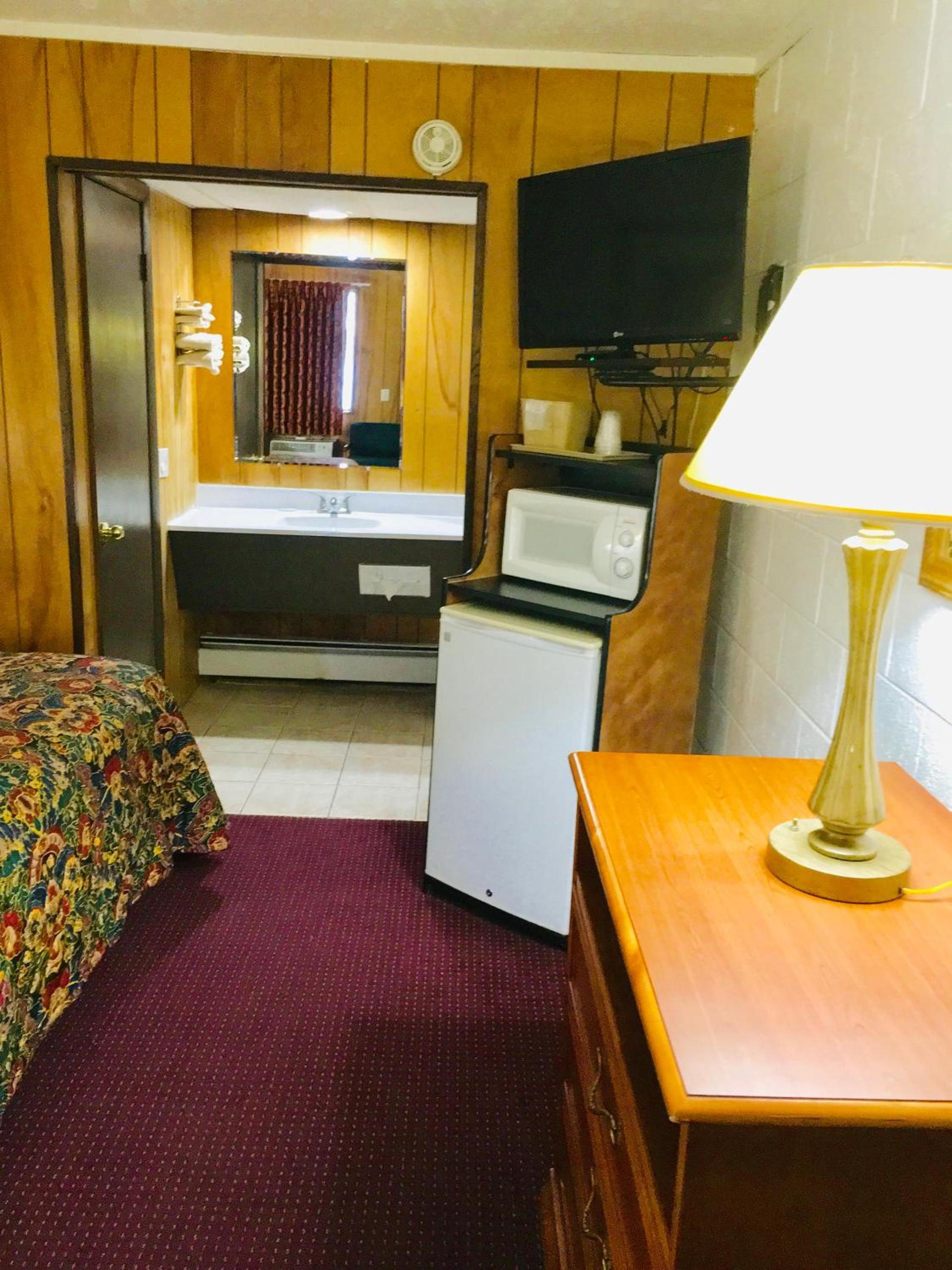 Granada Inn Motel - Kalkaska photo 27