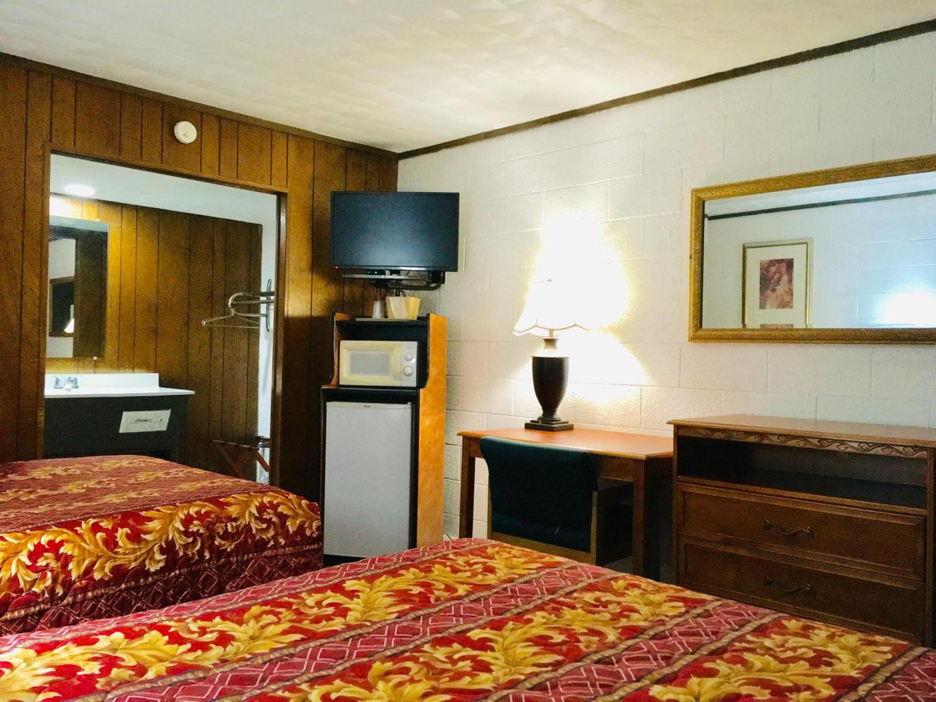 Granada Inn Motel - Kalkaska photo 18