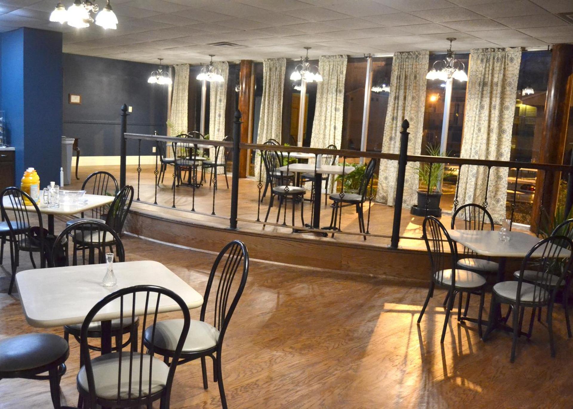 Cascades Inn photo 61