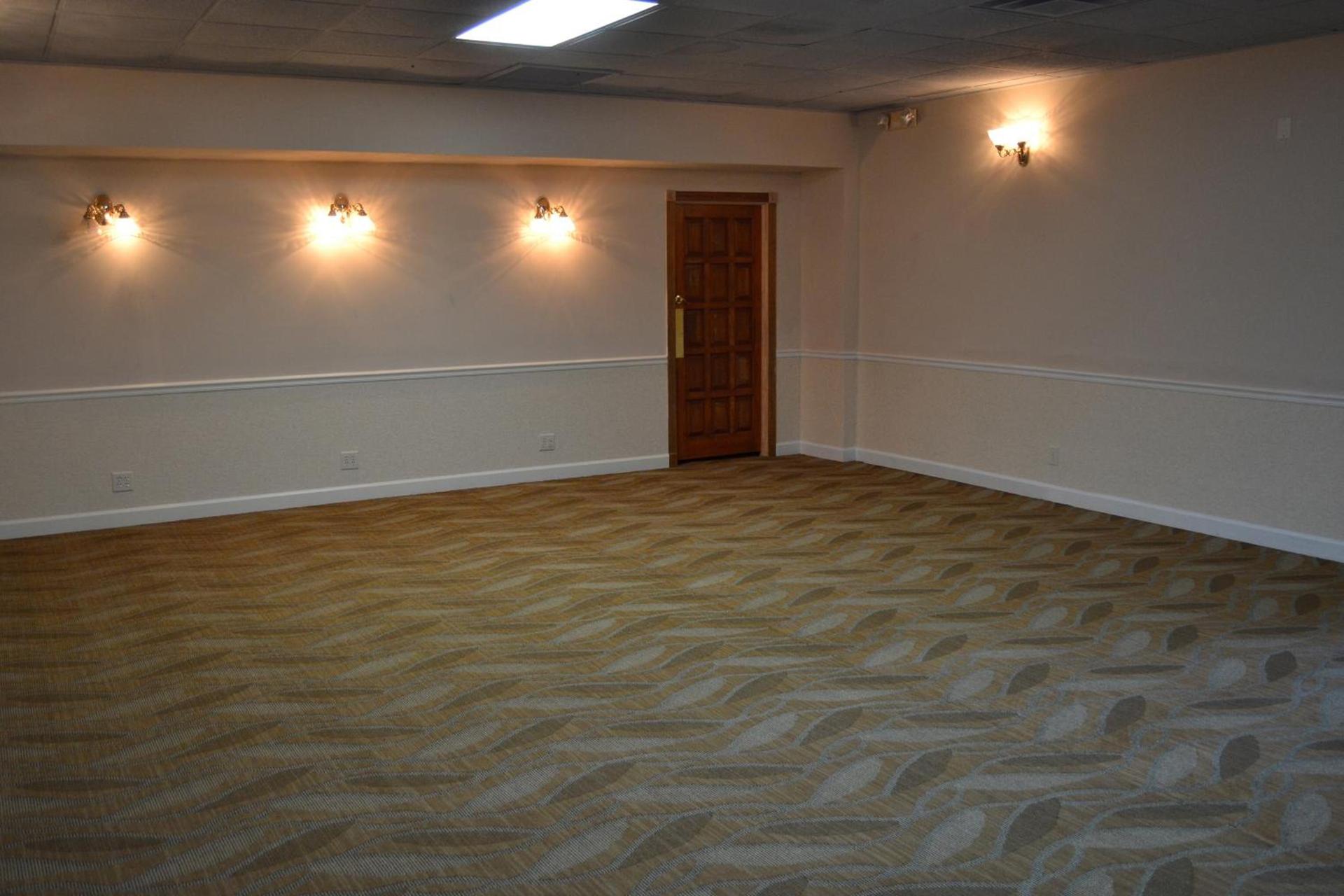 Cascades Inn photo 64