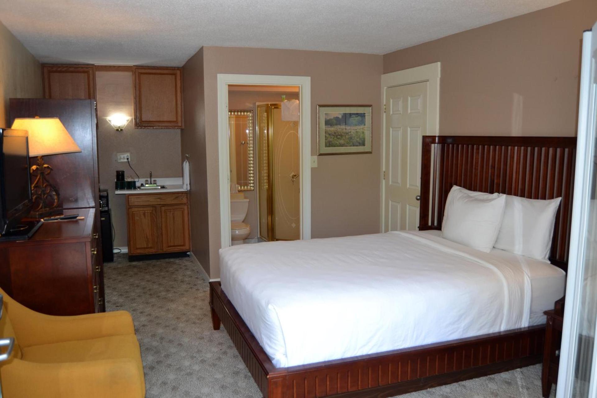Cascades Inn photo 54