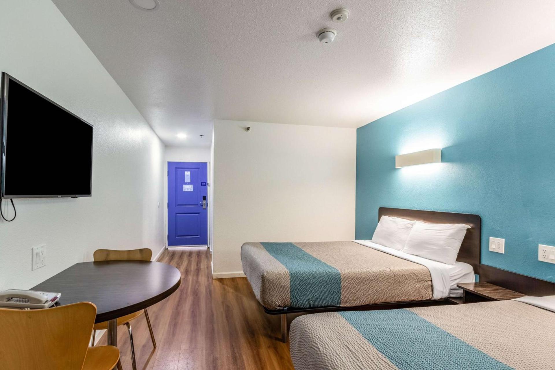 Motel 6-Fountain Valley, CA - Huntington Beach Area photo 10