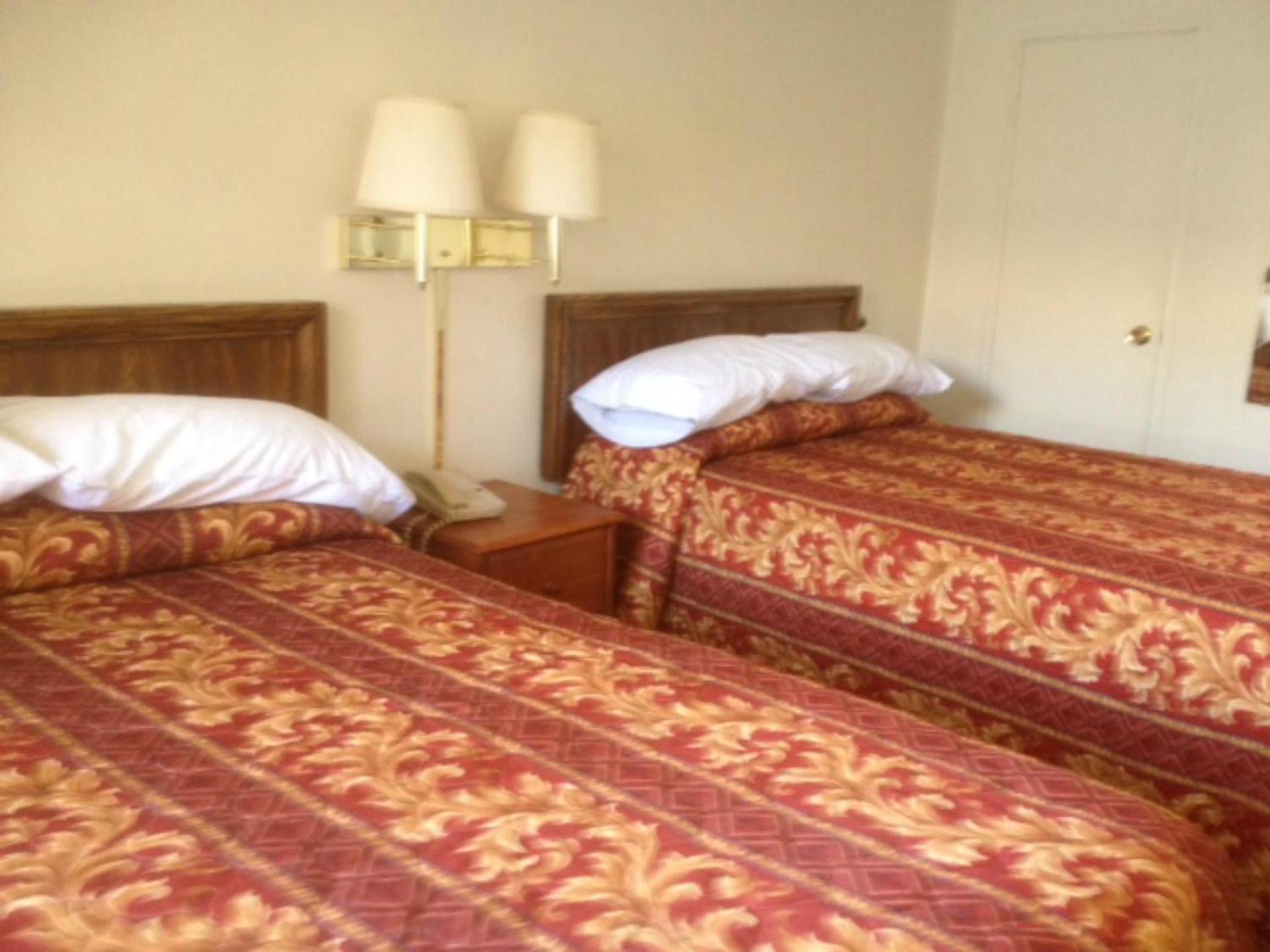 Economy Inn Alamogordo photo 14
