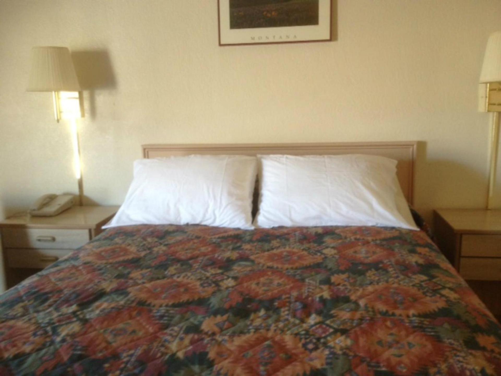 Economy Inn Alamogordo photo 10
