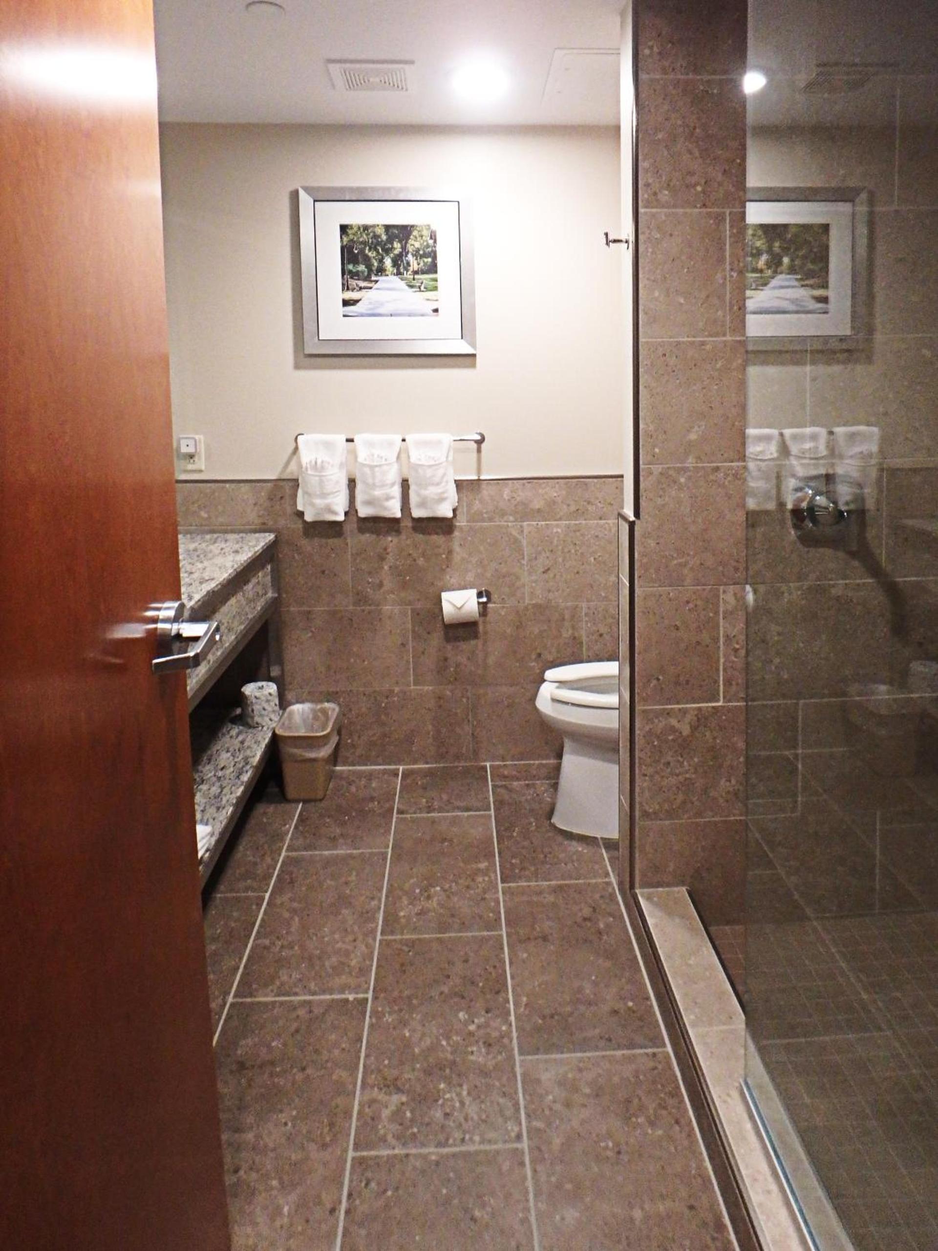 Wyndham Garden State College photo 8