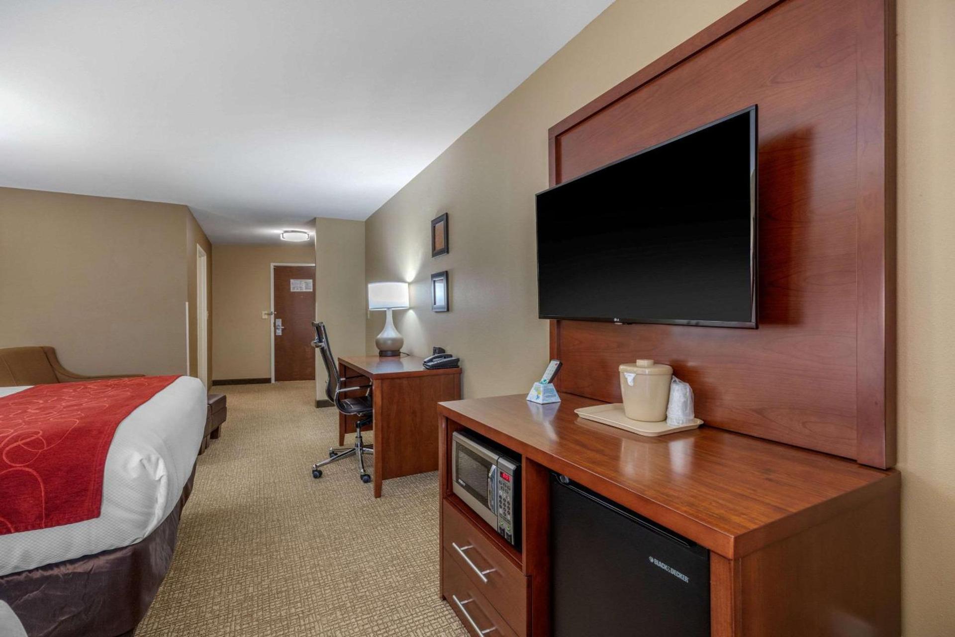 Spark by Hilton Pelham Birmingham I 65 photo 38