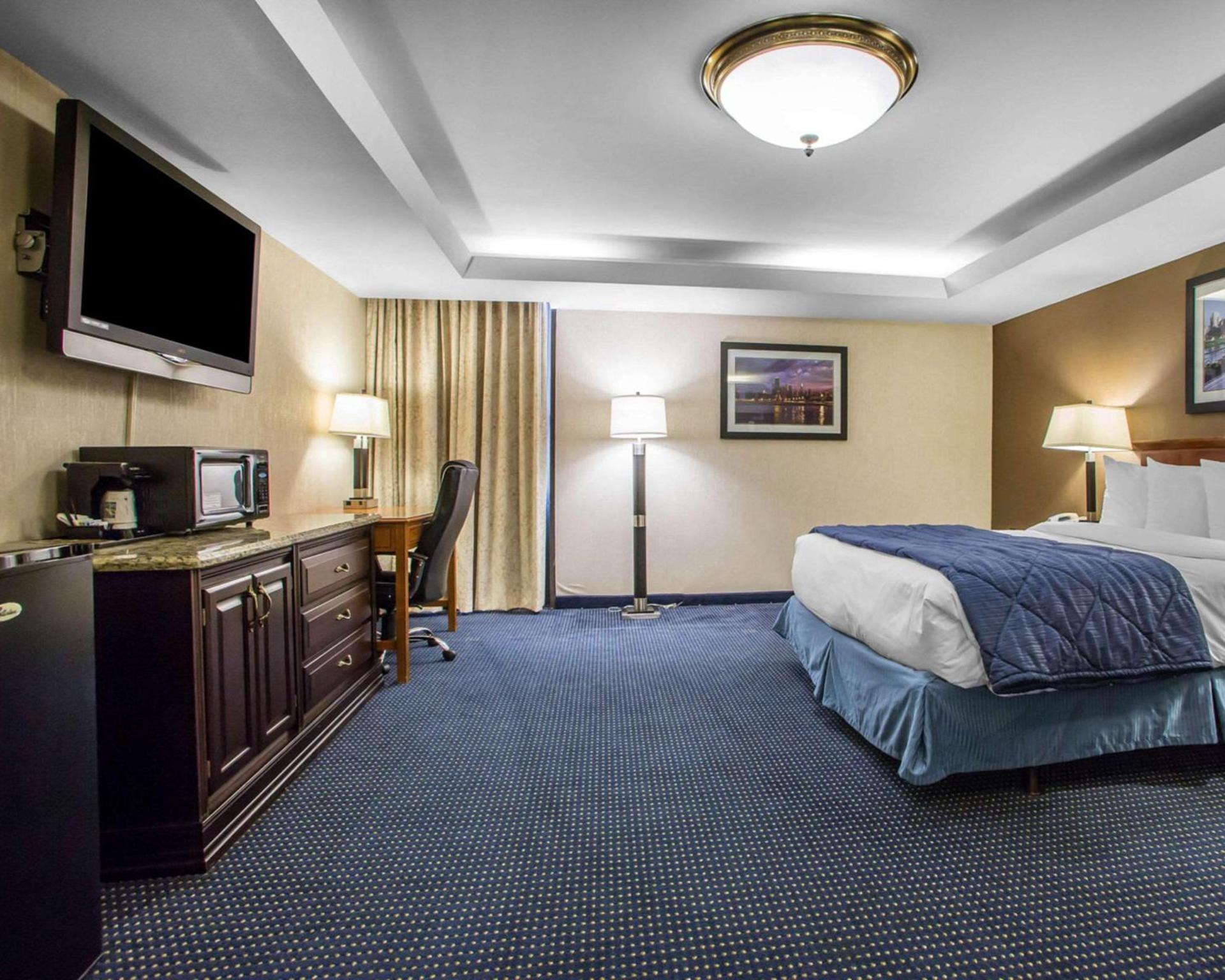 Quality Inn Schaumburg - Chicago near the Mall photo 13
