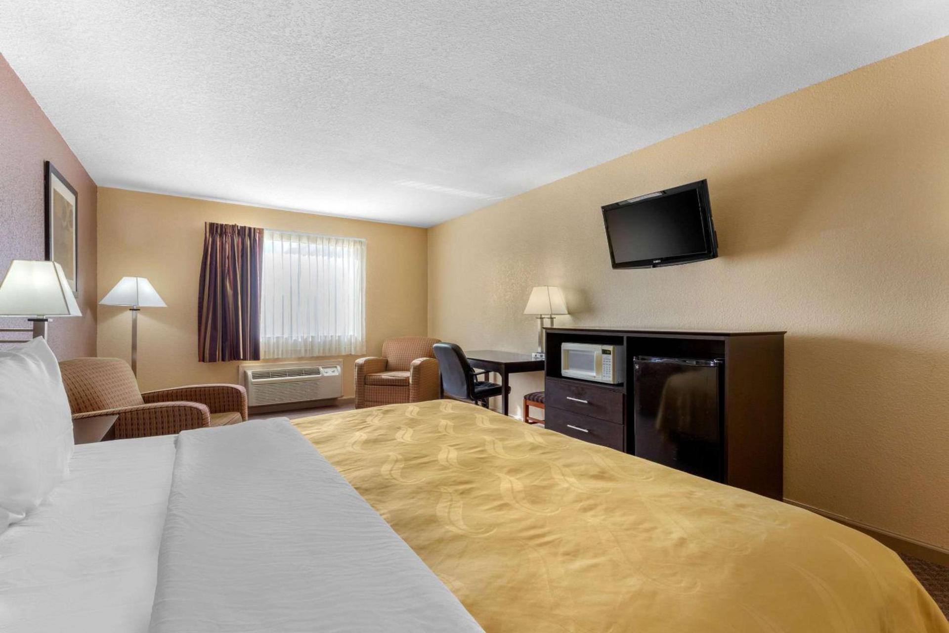 Quality Inn West Memphis I-40 photo 13