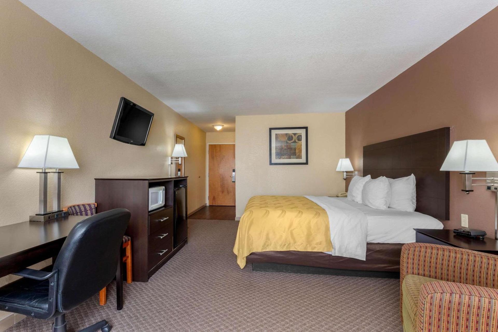 Quality Inn West Memphis I-40 photo 15