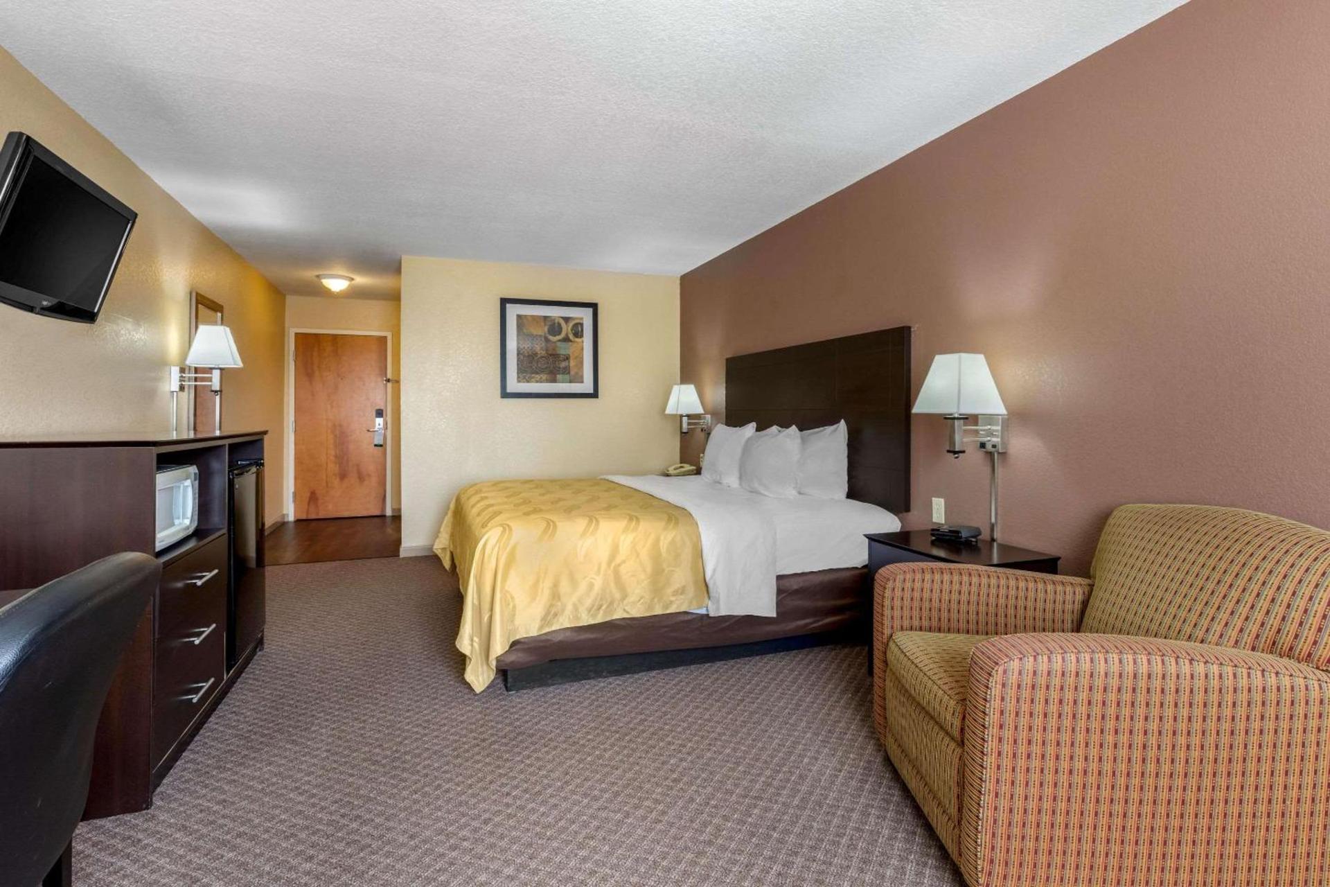 Quality Inn West Memphis I-40 photo 14