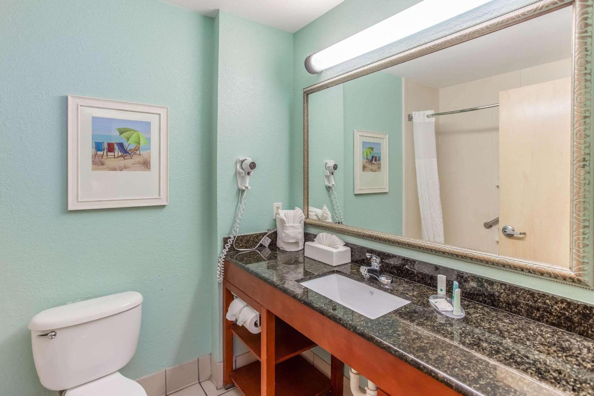 Beachside Hotel & Suites Cocoa Beach - Port Canaveral photo 15