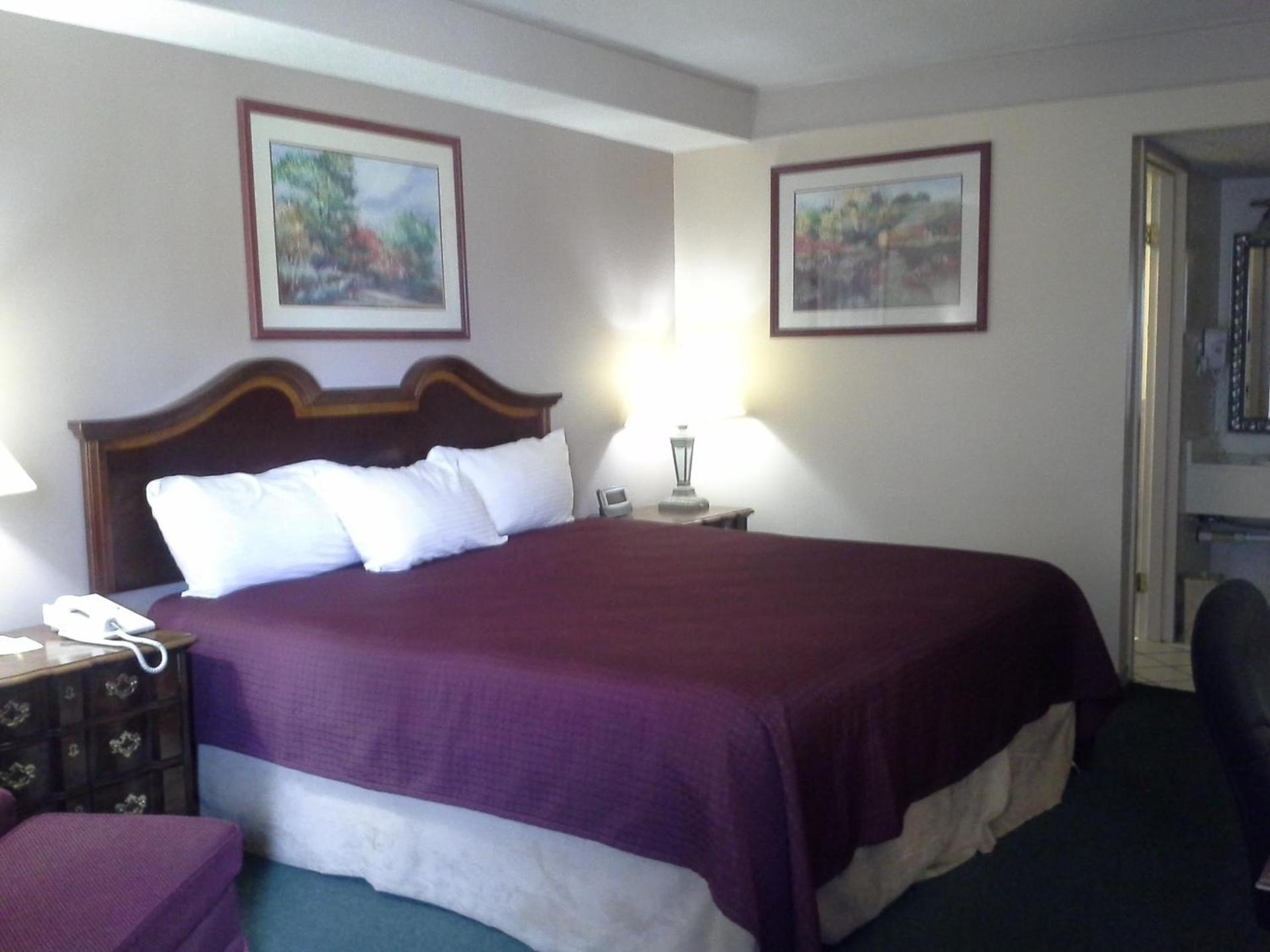 Days Inn by Wyndham Delta CO photo 33