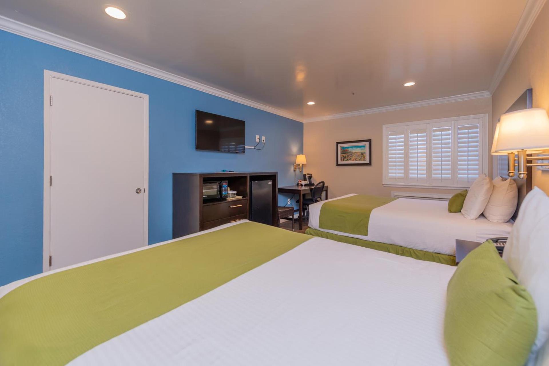 Ocean Pacific Lodge photo 23