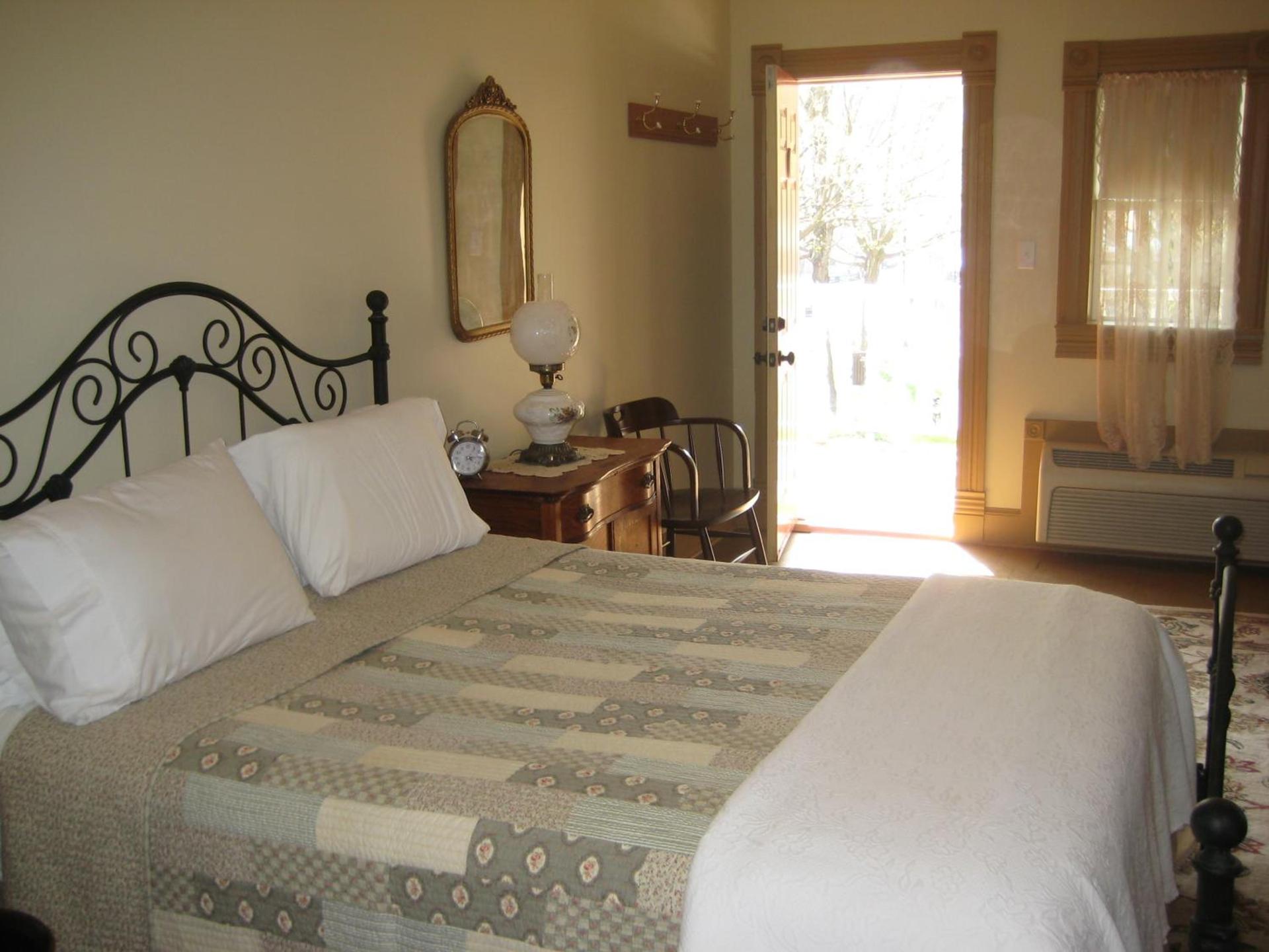 Backwoods Bed and Bath photo 12