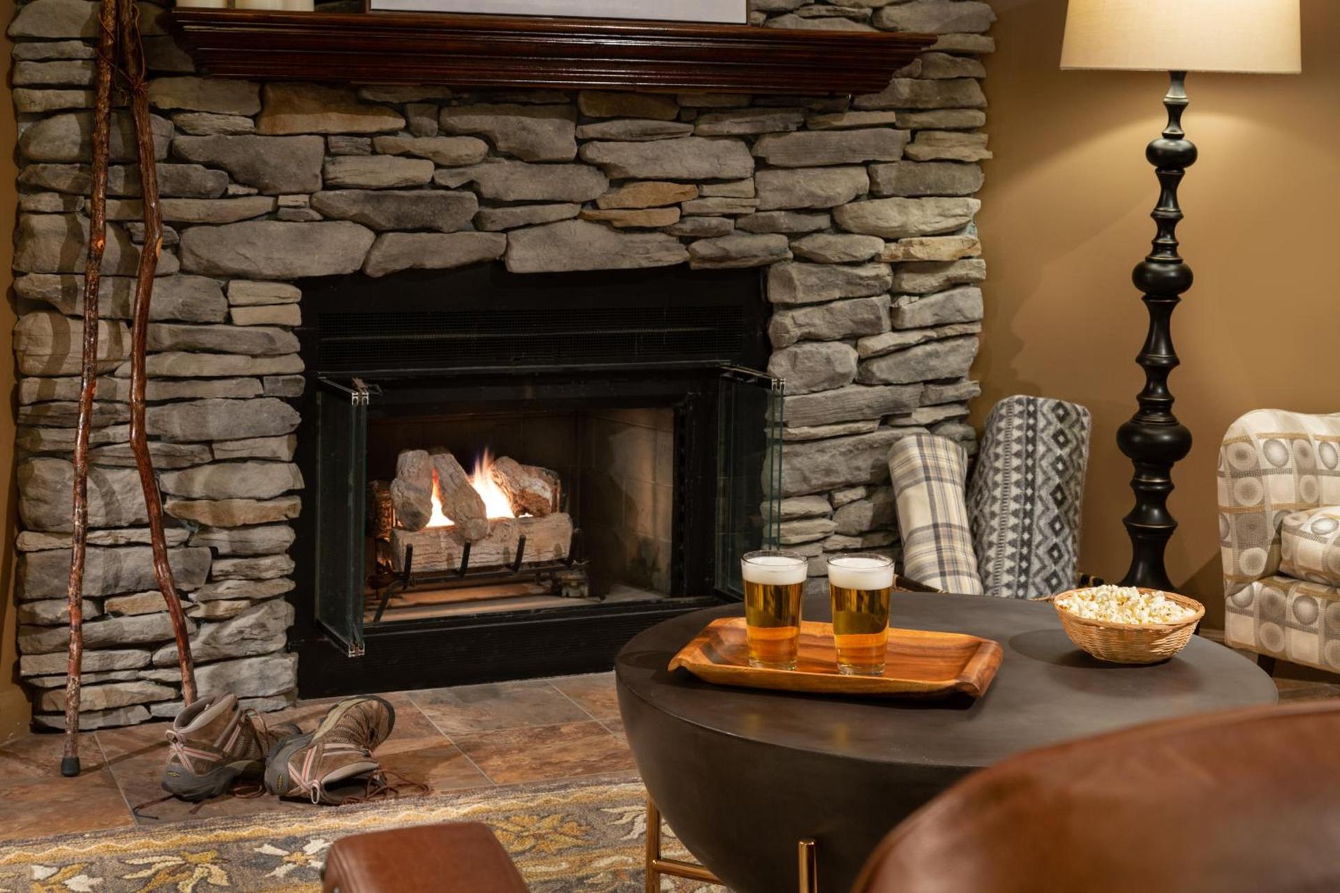 Meadowbrook Inn photo 7