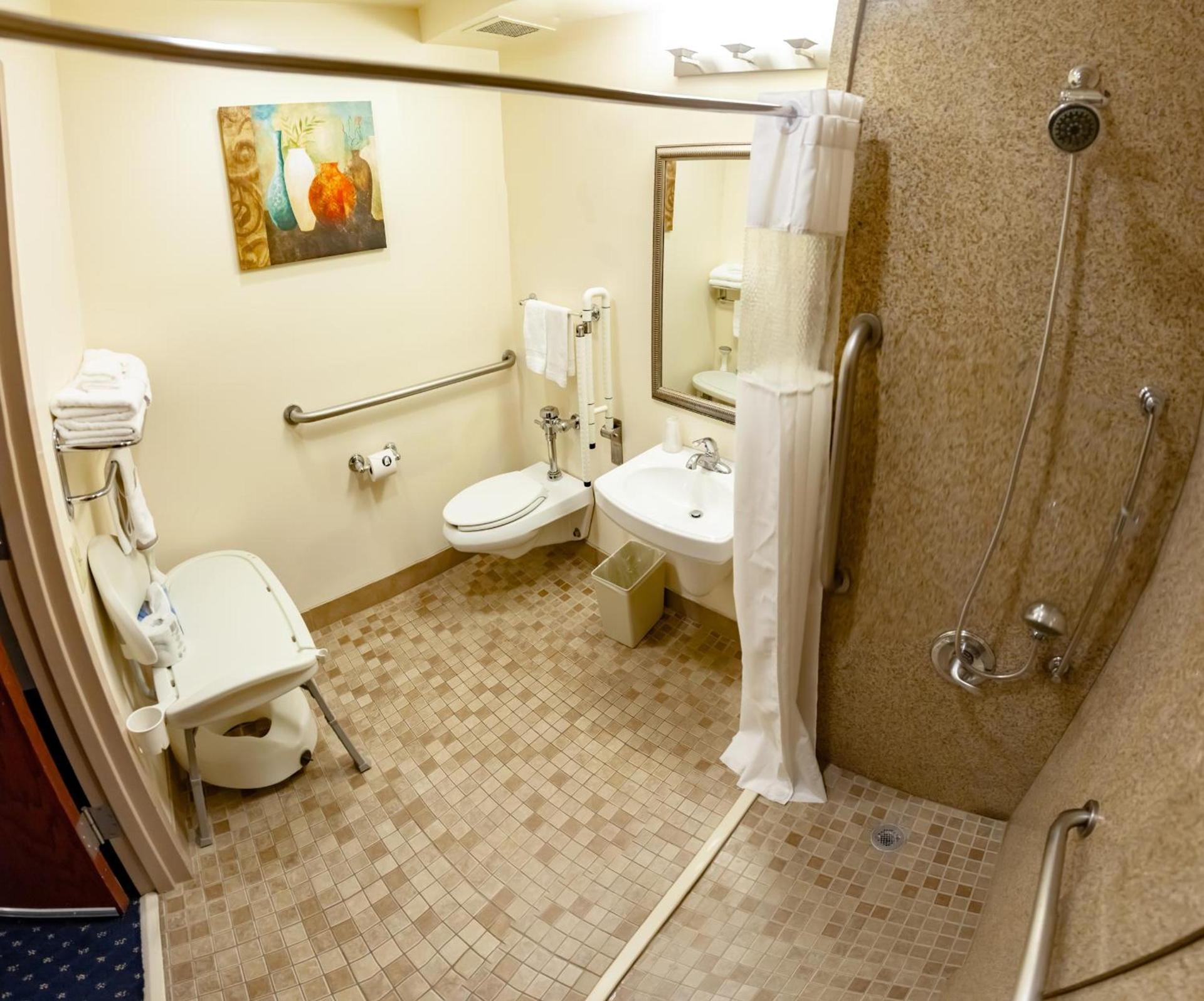 Asbury Inn & Suites photo 5