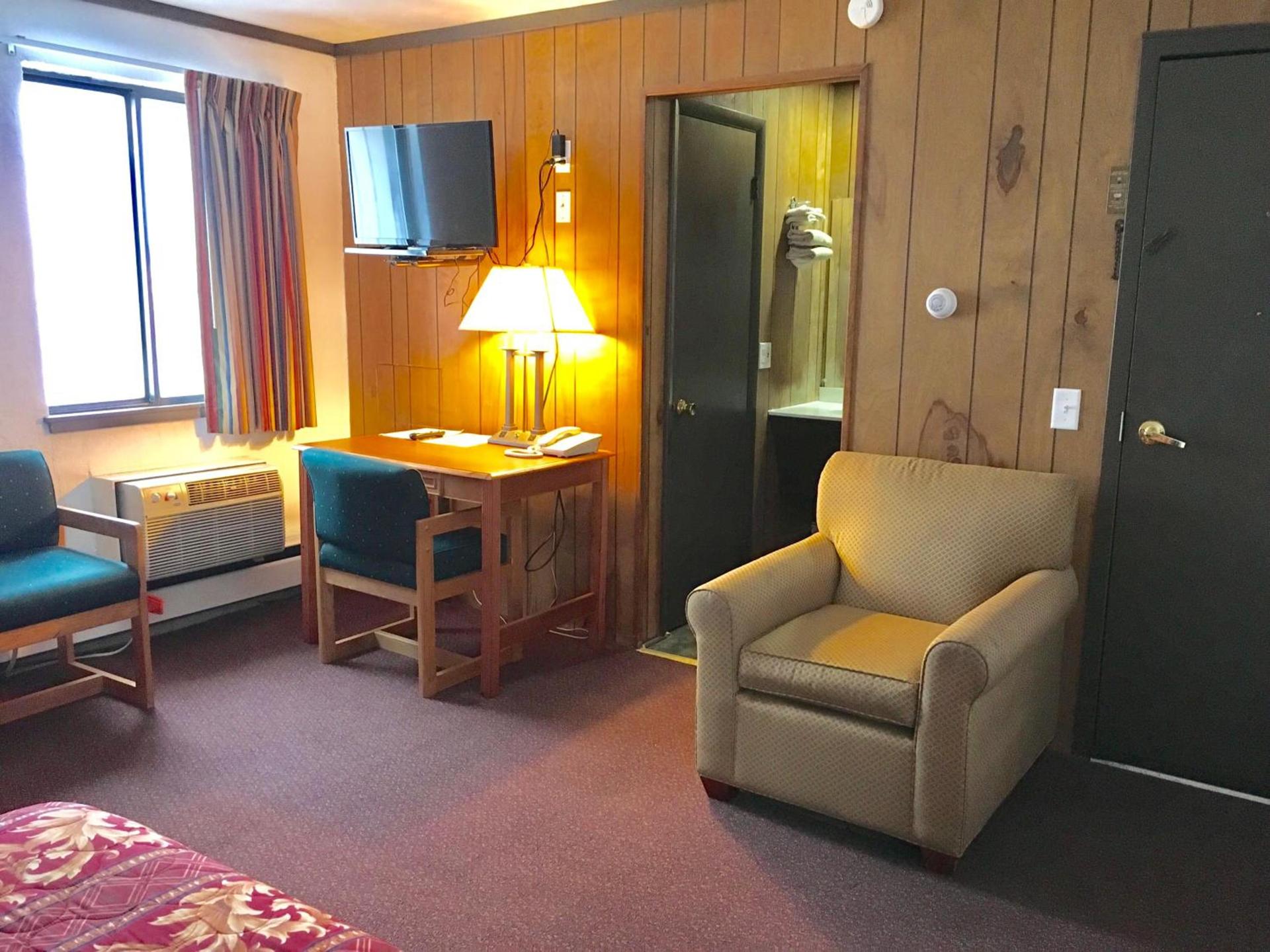 Granada Inn Motel - Kalkaska photo 8
