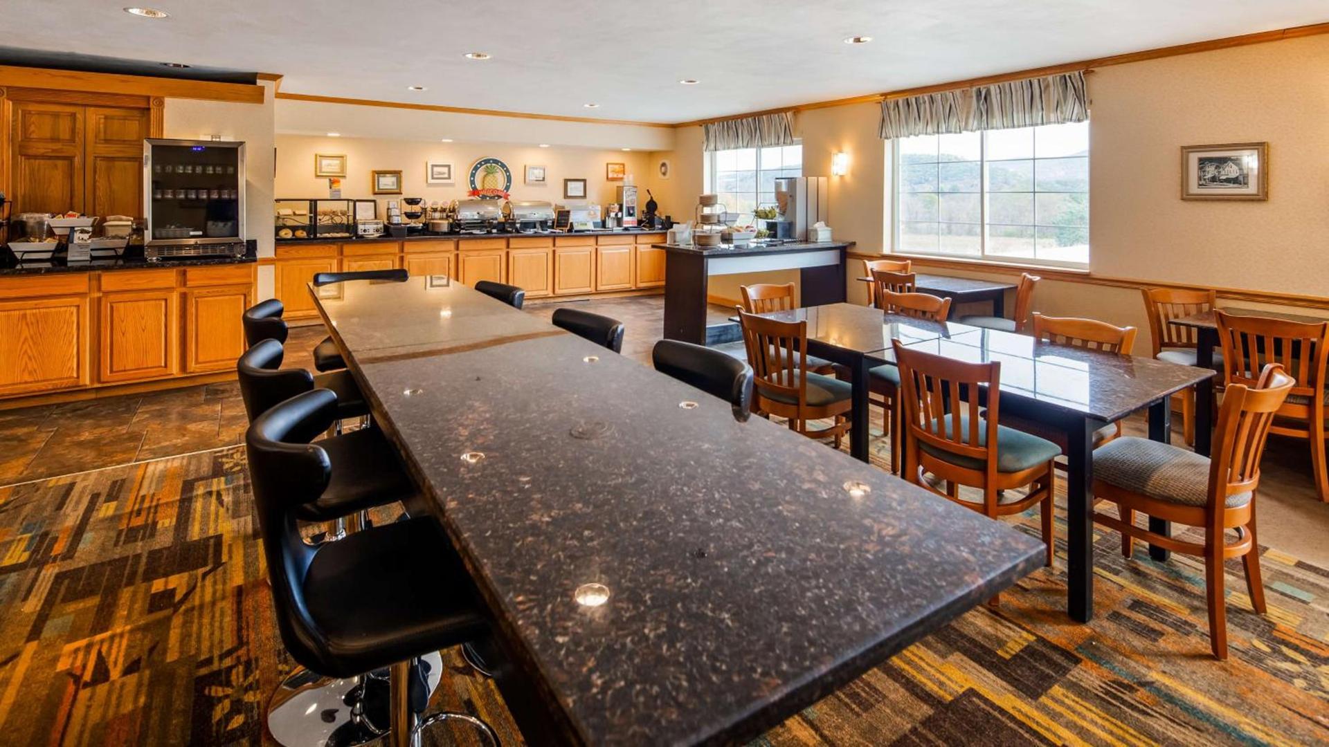 Best Western Cooperstown photo 3