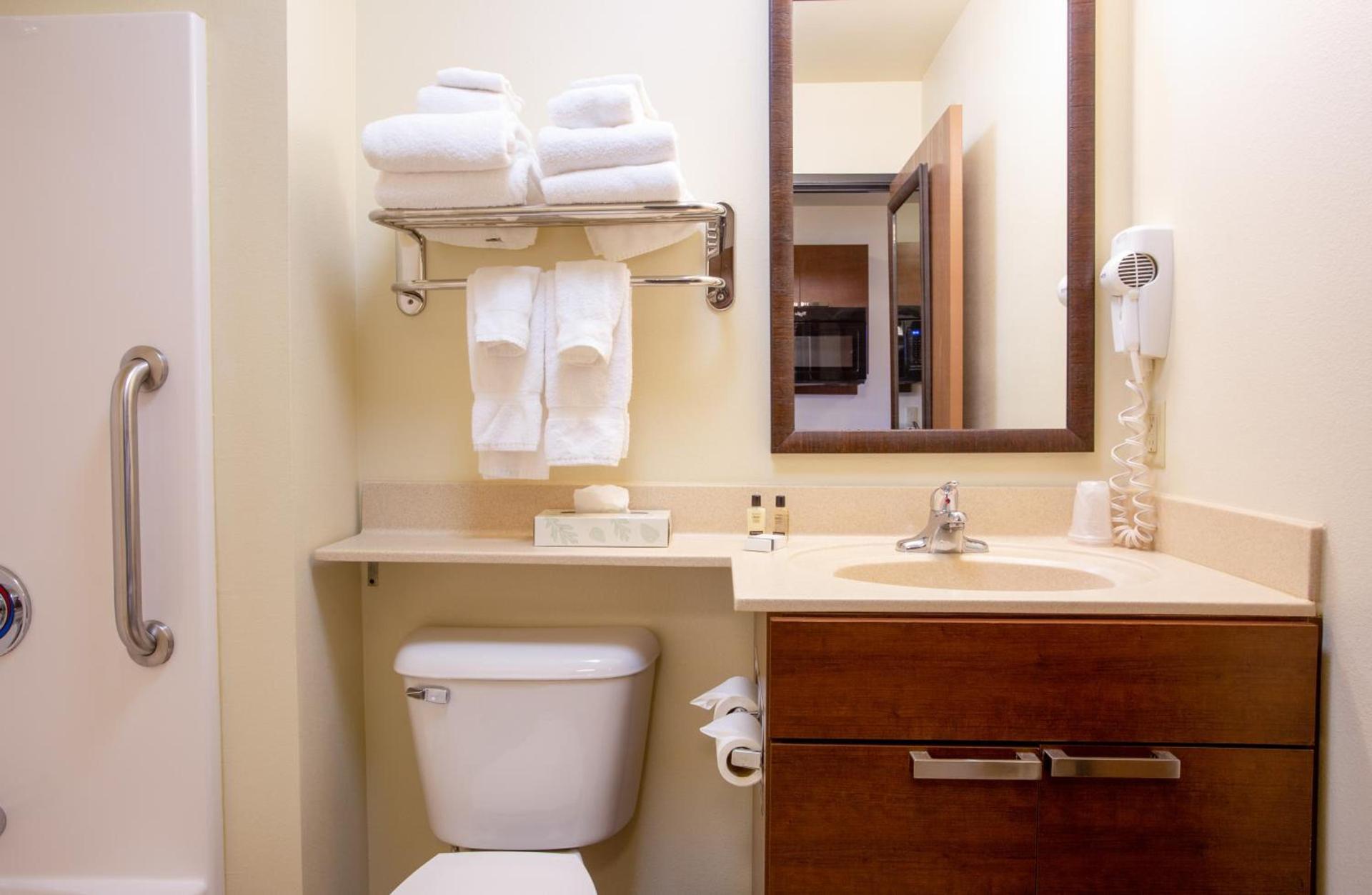 My Place Hotel-Bismarck, ND photo 27