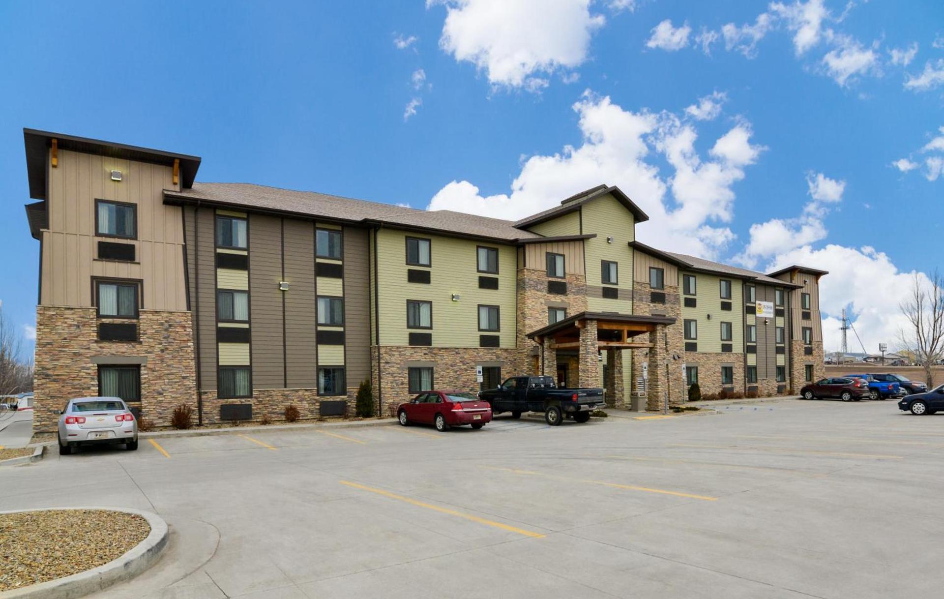 My Place Hotel-Bismarck, ND photo 4