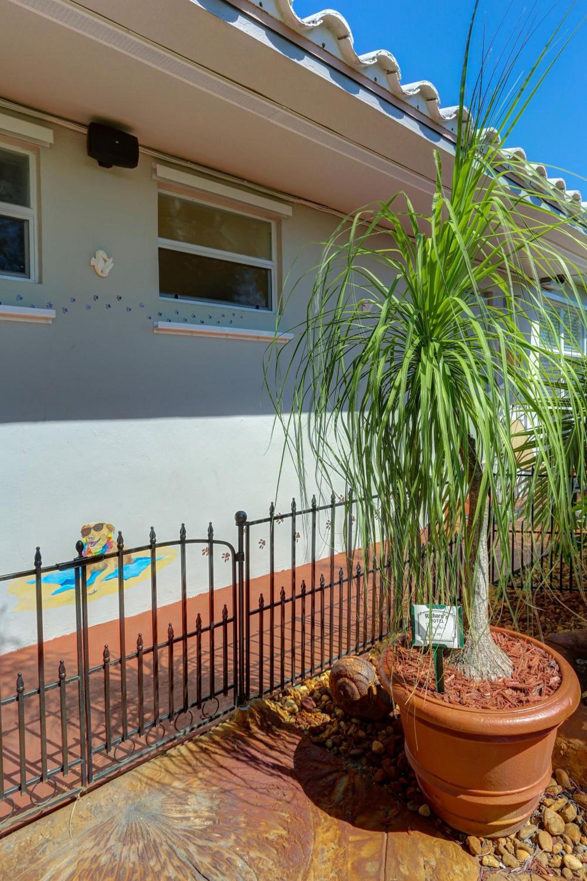 Richard's Pet Friendly Motel photo 32