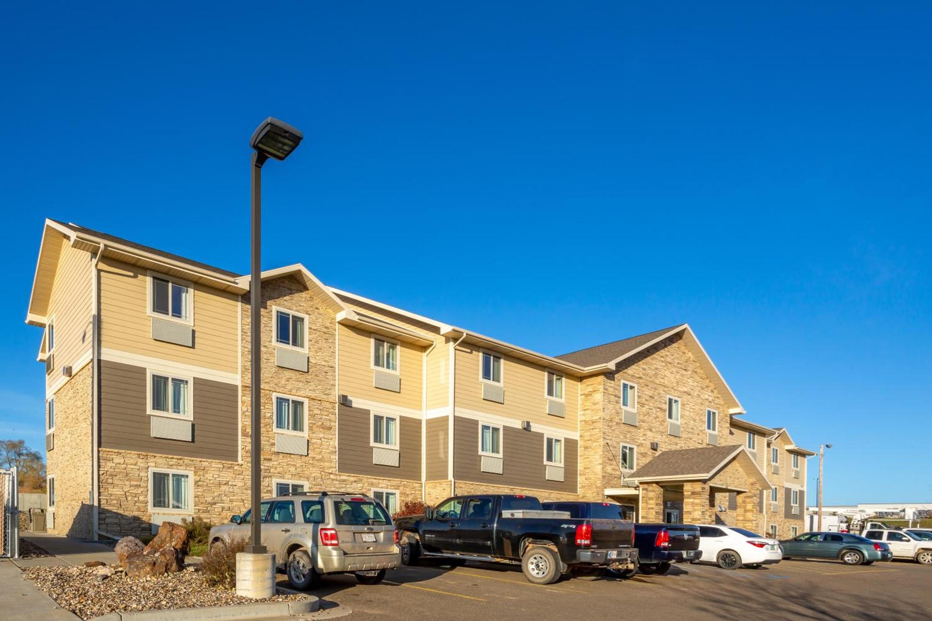 My Place Hotel-Dickinson, ND photo 10