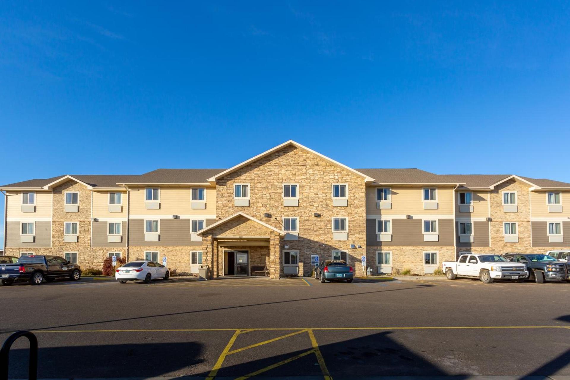 My Place Hotel-Dickinson, ND photo 11