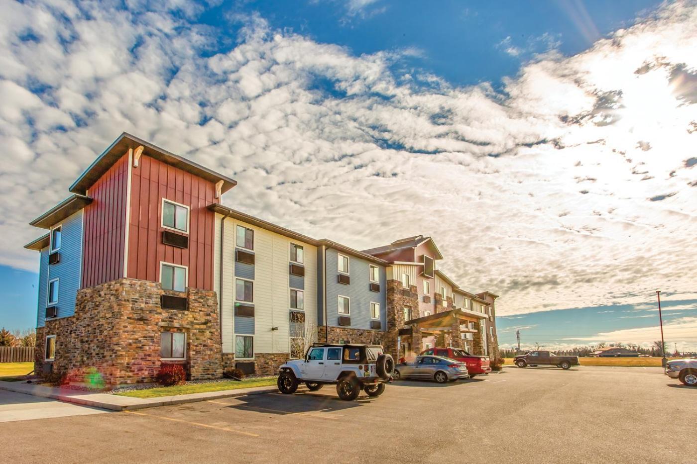 My Place Hotel-Grand Forks, ND photo 3